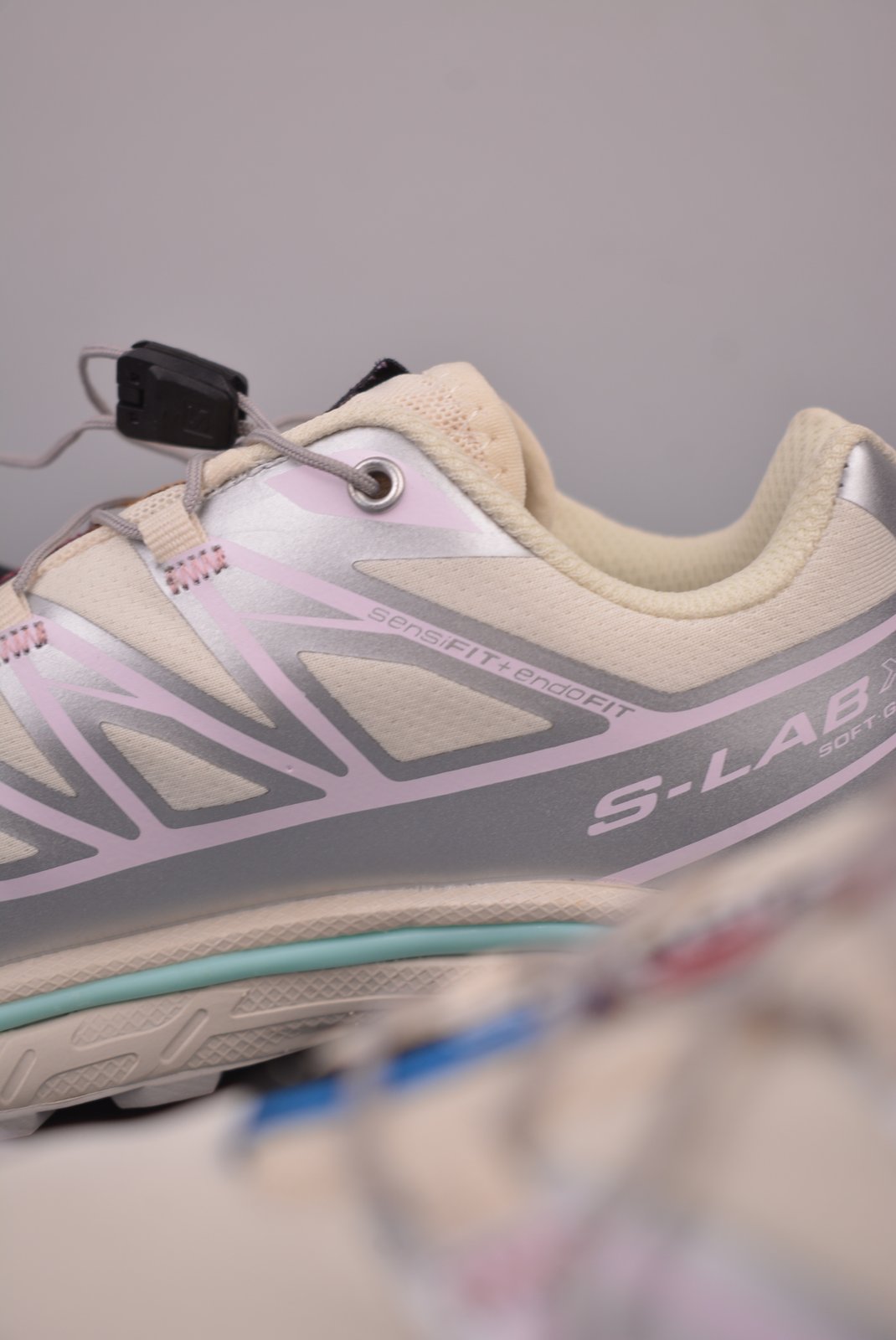 Sneakers XT-6 'Cradle Pink Alloy Yucca' — vue 4