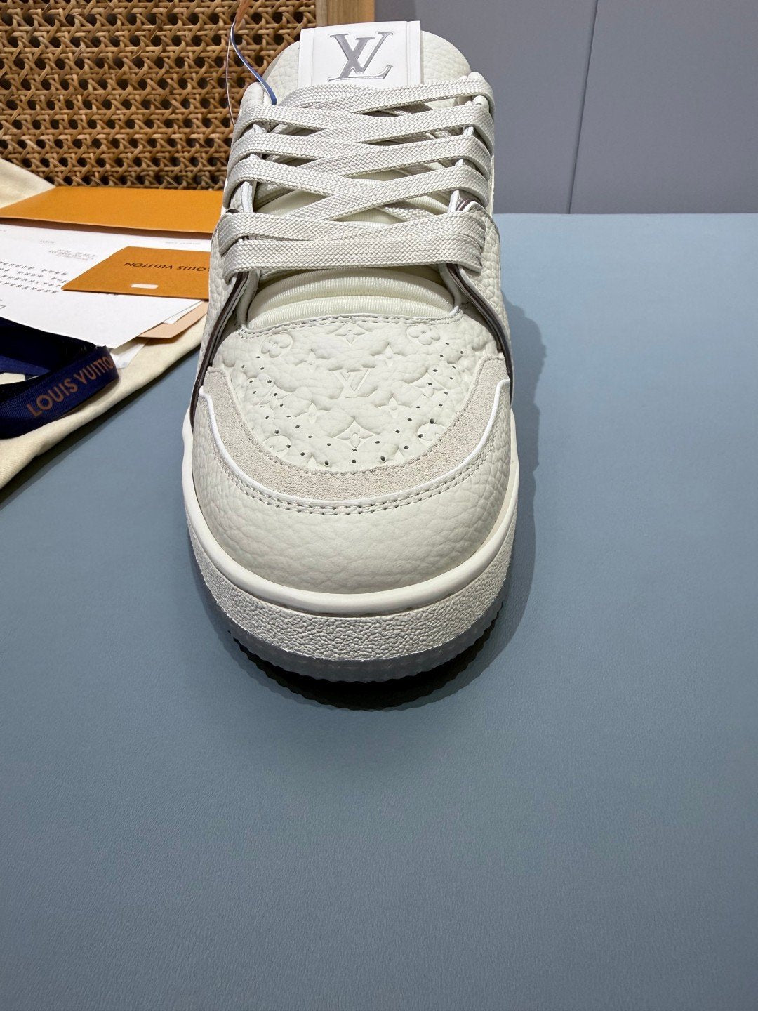 Sneakers Trainer 'Blanc Gris Perle' — vue 8