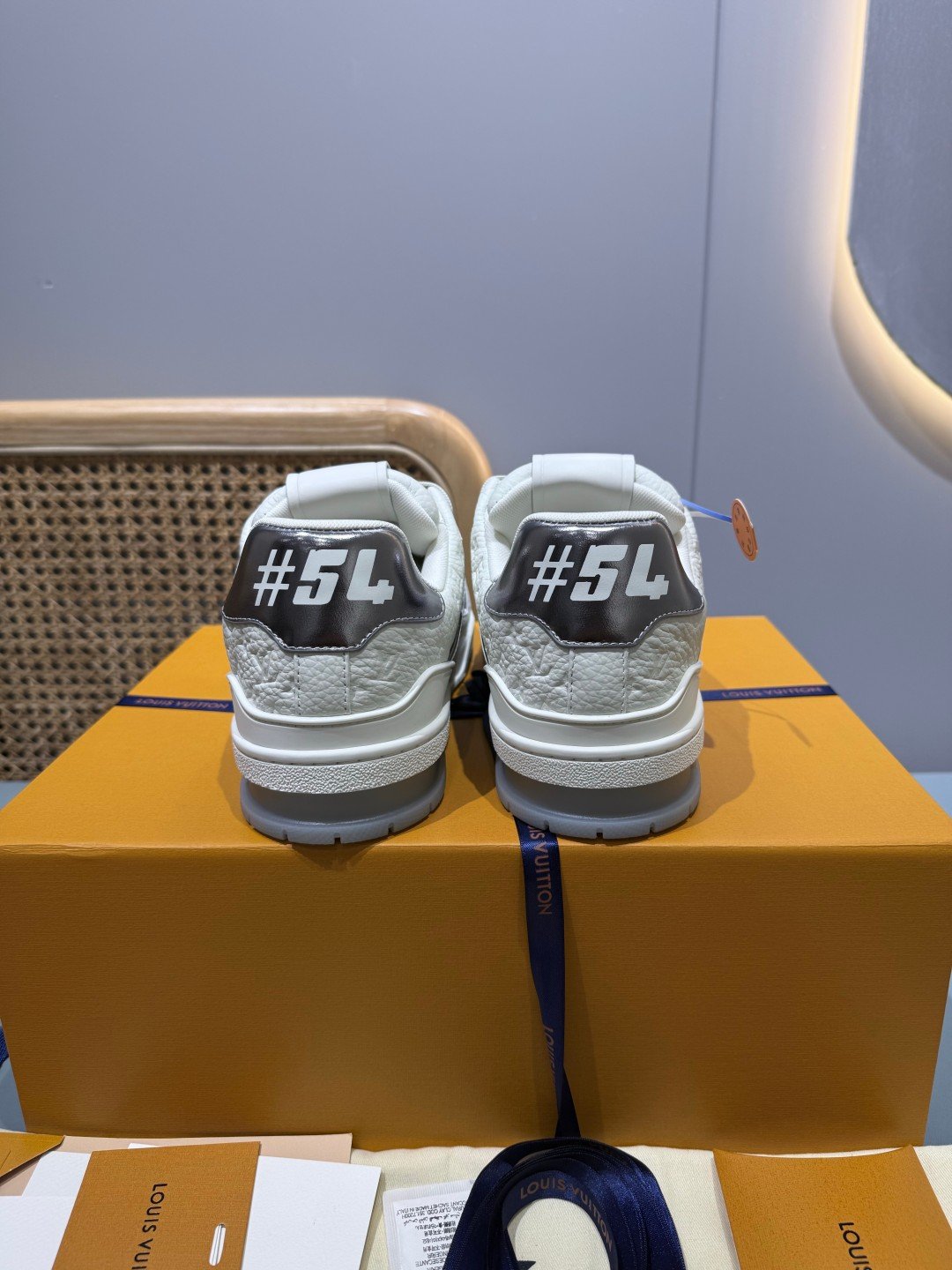 Sneakers Trainer 'Blanc Gris Perle' — vue 17