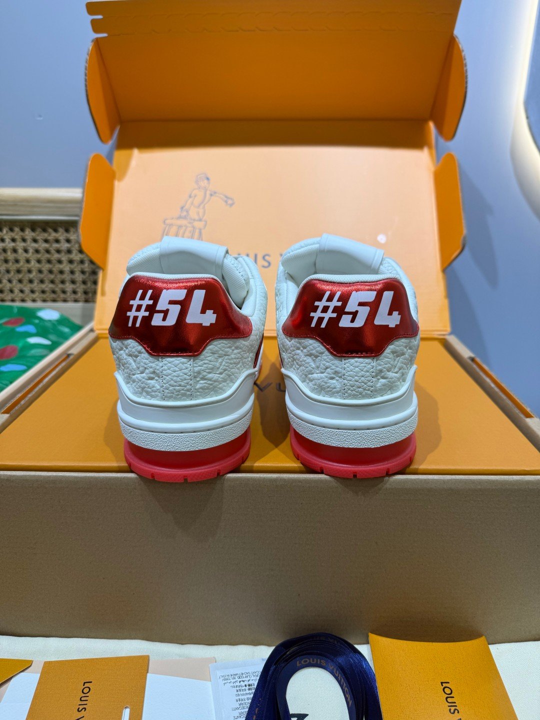 Sneakers Trainer 'Blanc Rouge Liseré' — vue 4