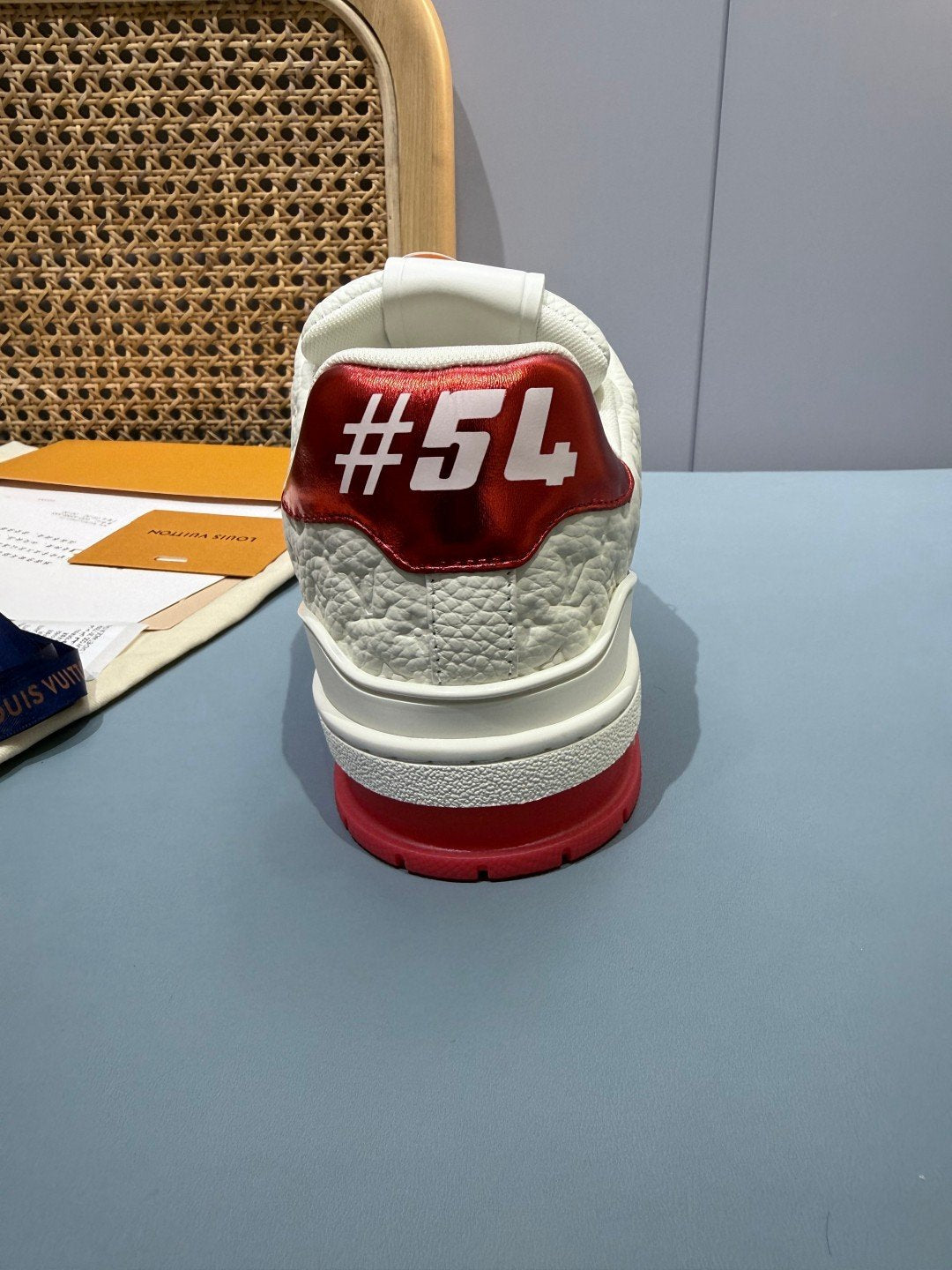 Sneakers Trainer 'Blanc Rouge Liseré' — vue 9