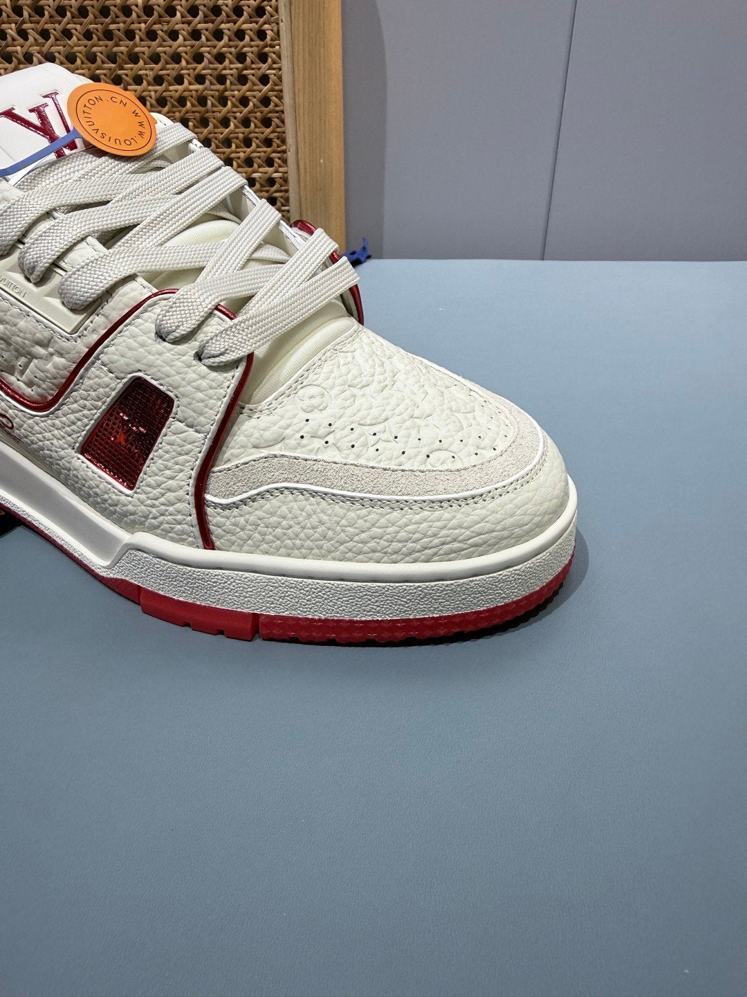 Sneakers Trainer 'Blanc Rouge Liseré' — vue 12