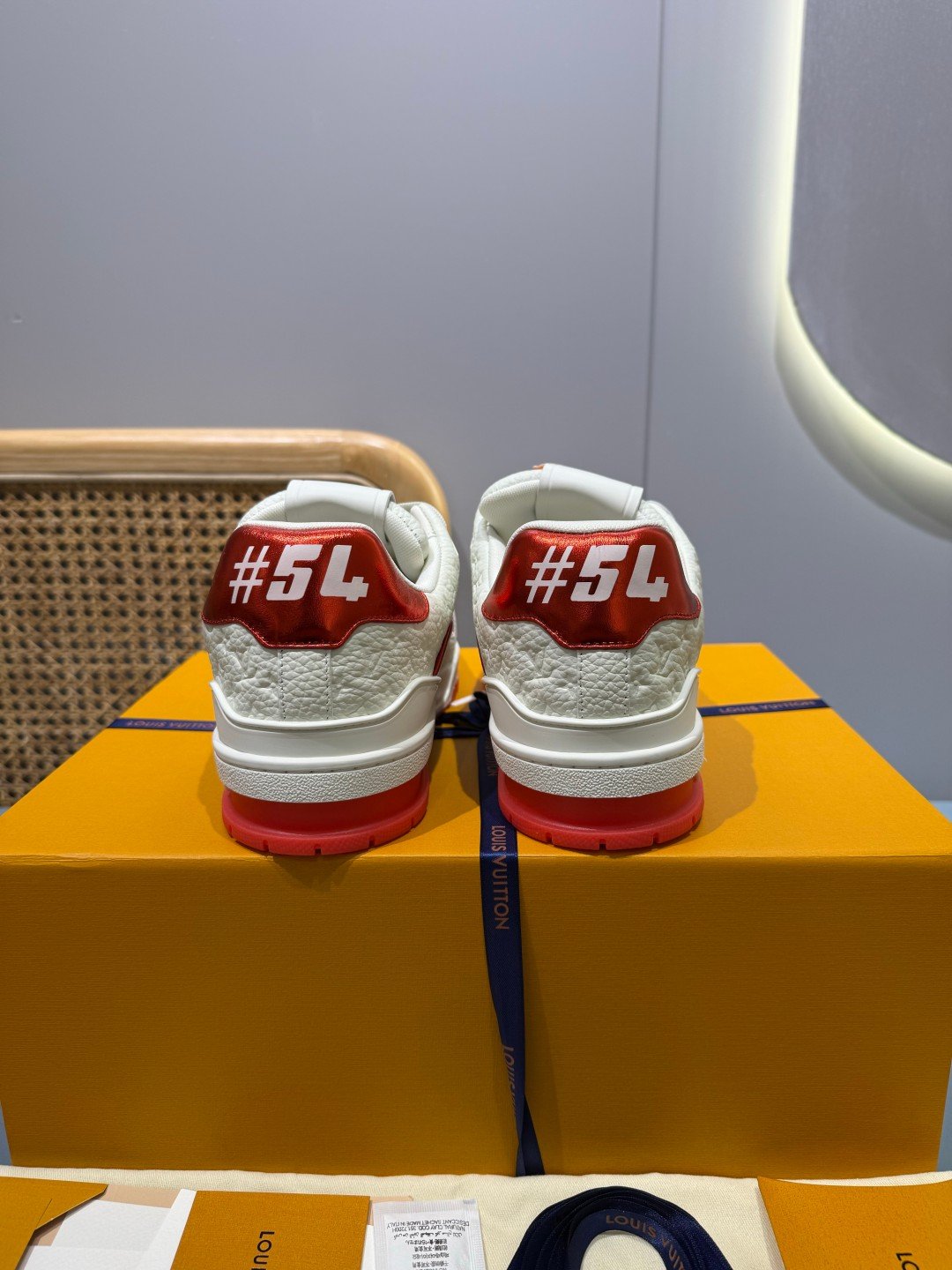 Sneakers Trainer 'Blanc Rouge Liseré' — vue 17