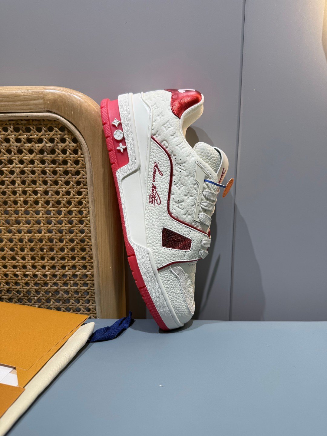 Sneakers Trainer 'Blanc Rouge Liseré' — vue 22