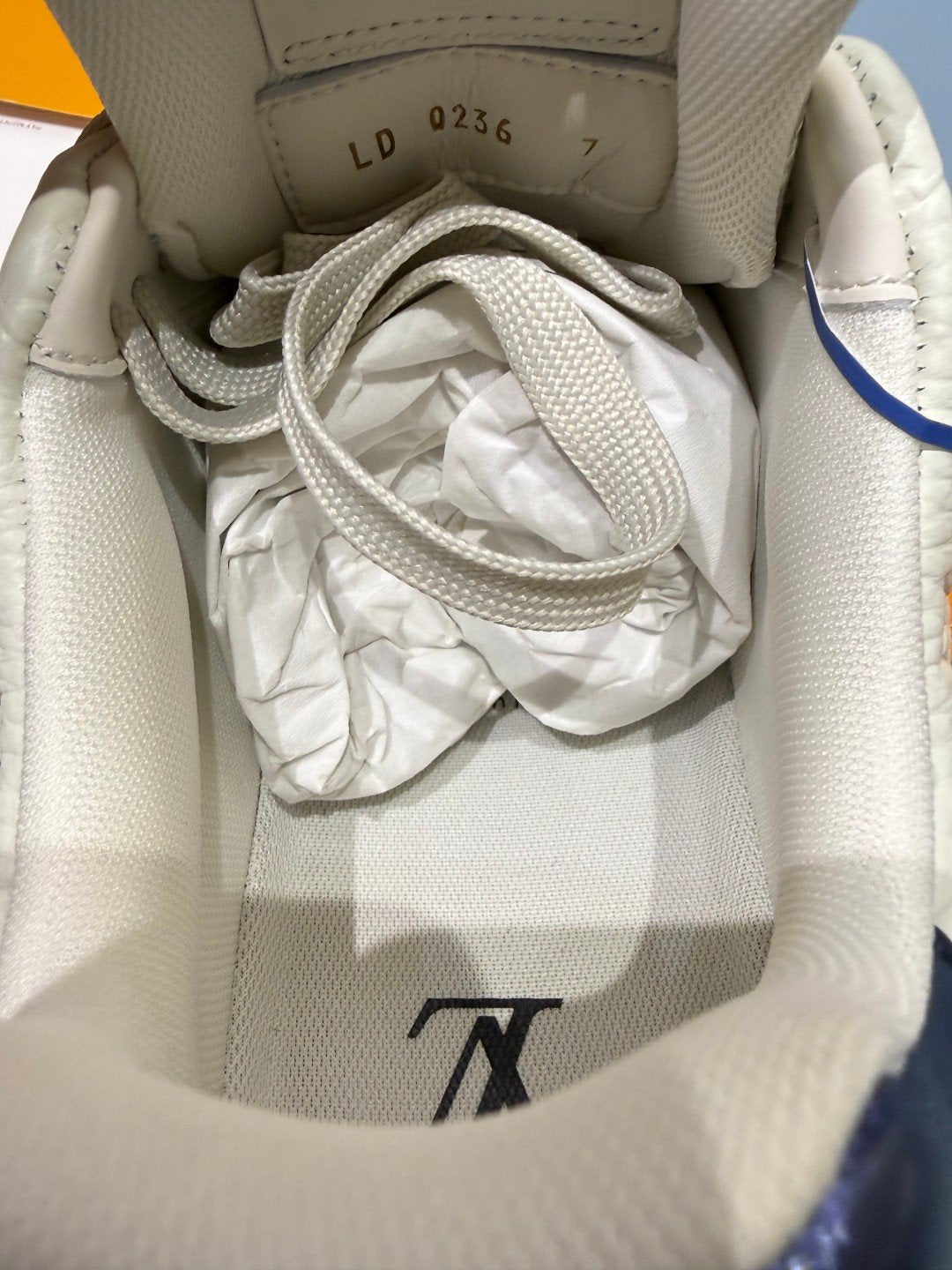 Sneakers Trainer 'Blanc Bleu Marine' — vue 6