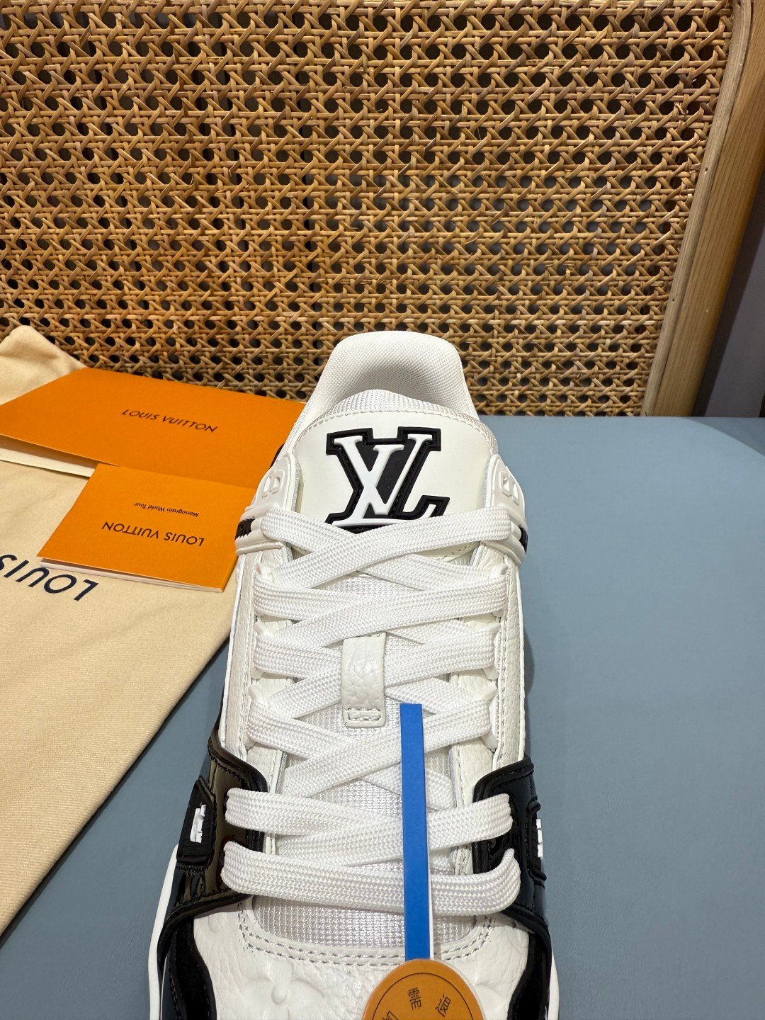 Sneakers Trainer 'Blanc Noir Classique' — vue 7
