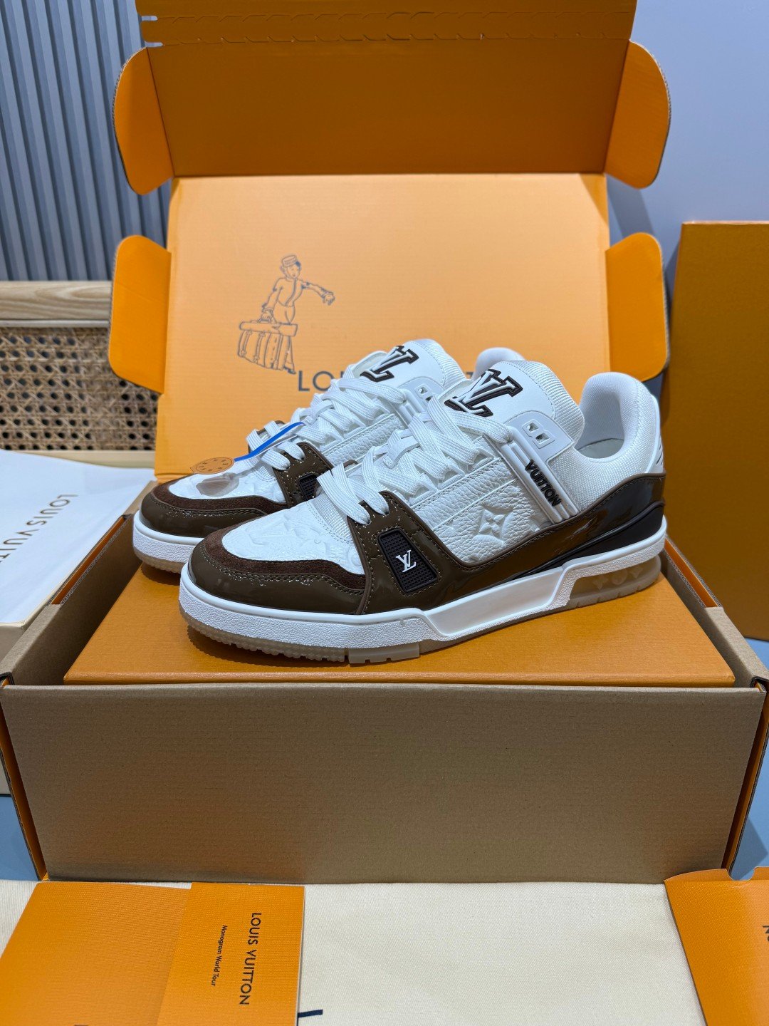 Sneakers Trainer 'Blanc Chocolat' — vue 4