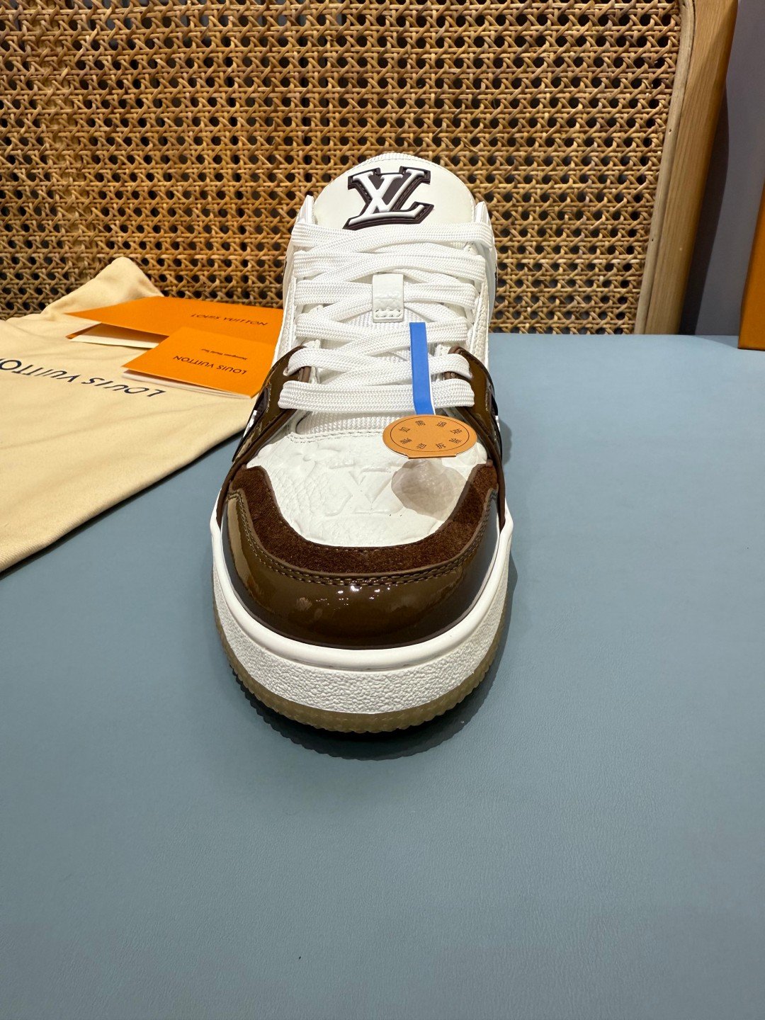Sneakers Trainer 'Blanc Chocolat' — vue 8