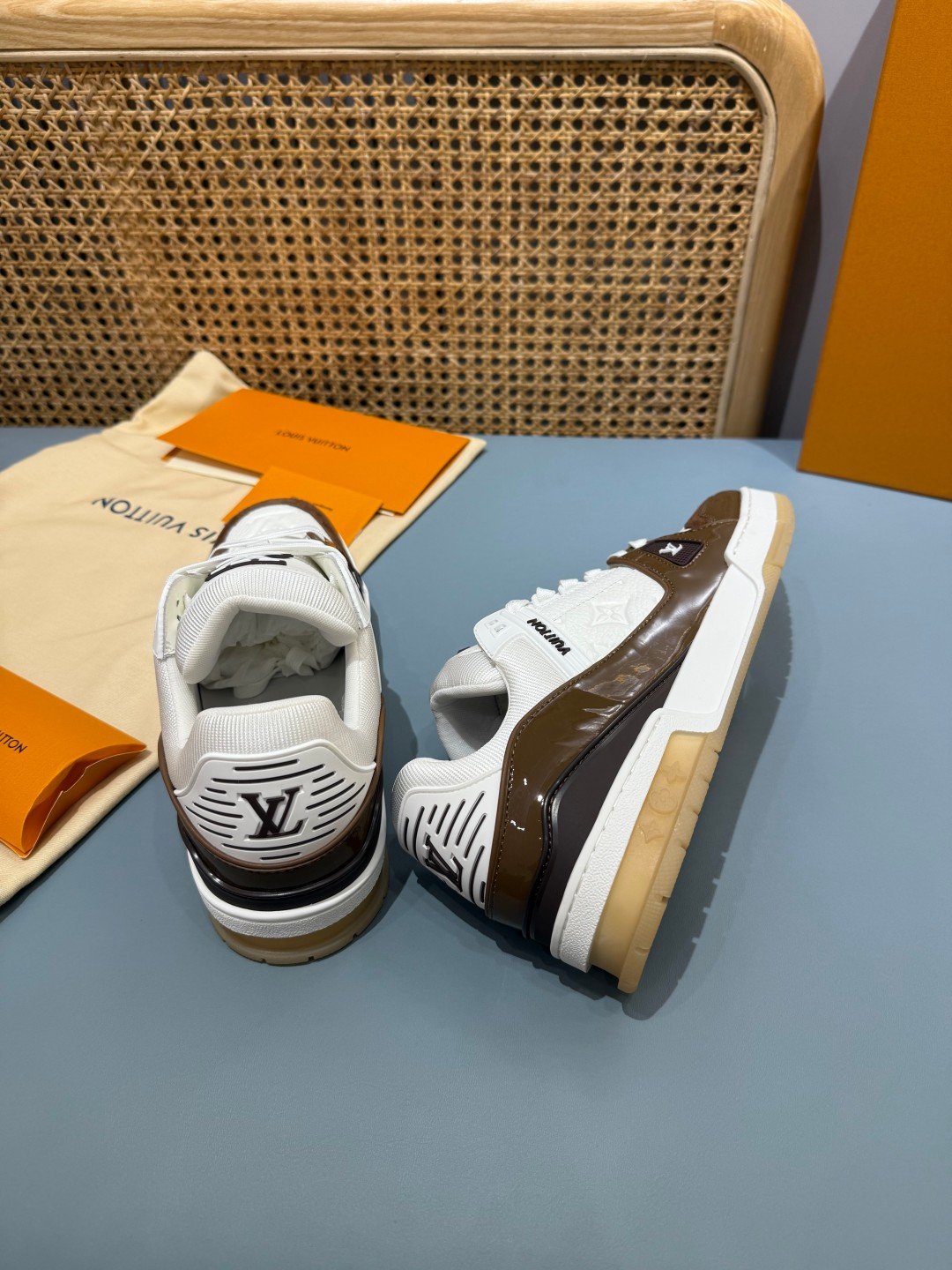 Sneakers Trainer 'Blanc Chocolat' — vue 14