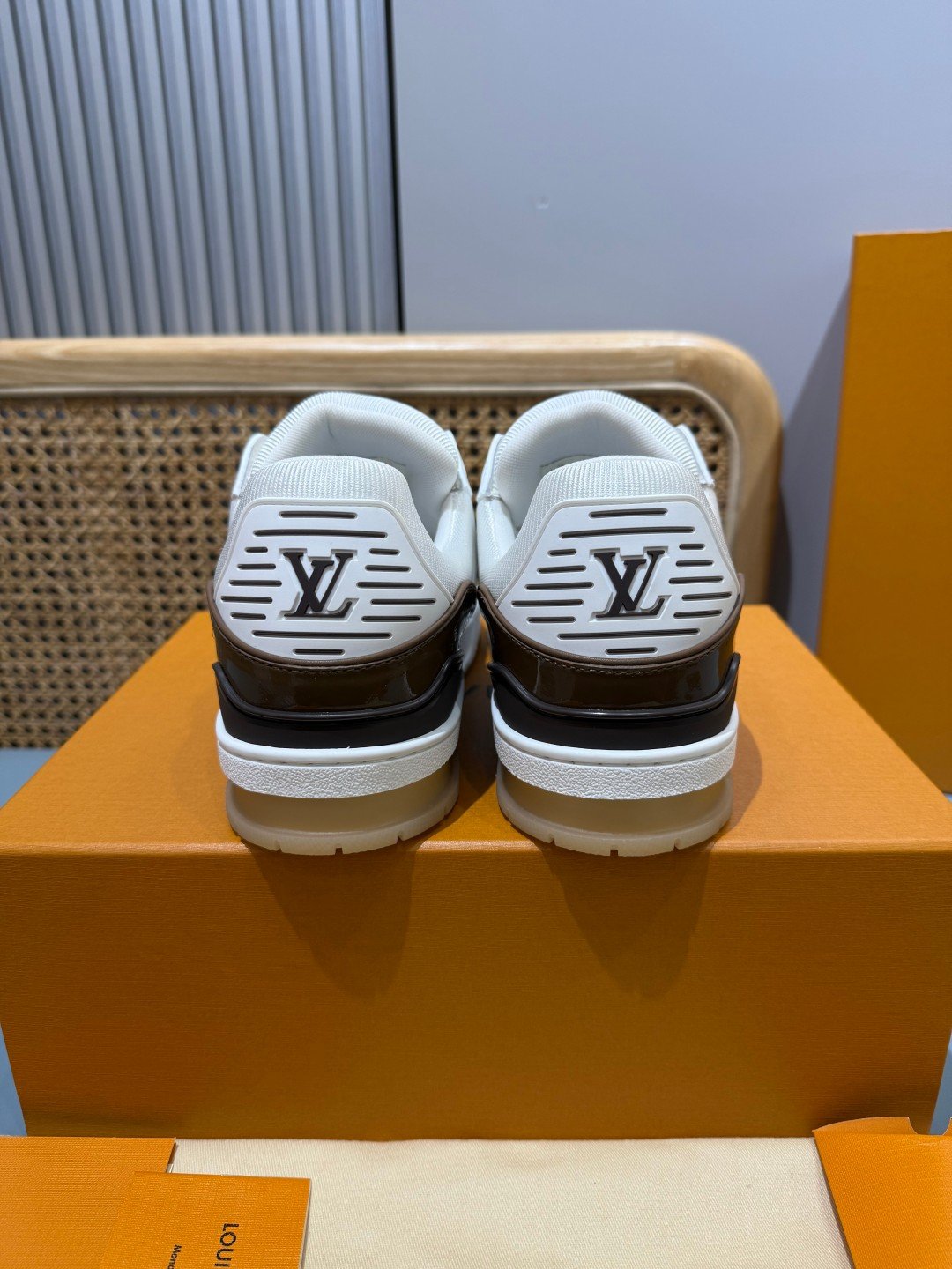 Sneakers Trainer 'Blanc Chocolat' — vue 17