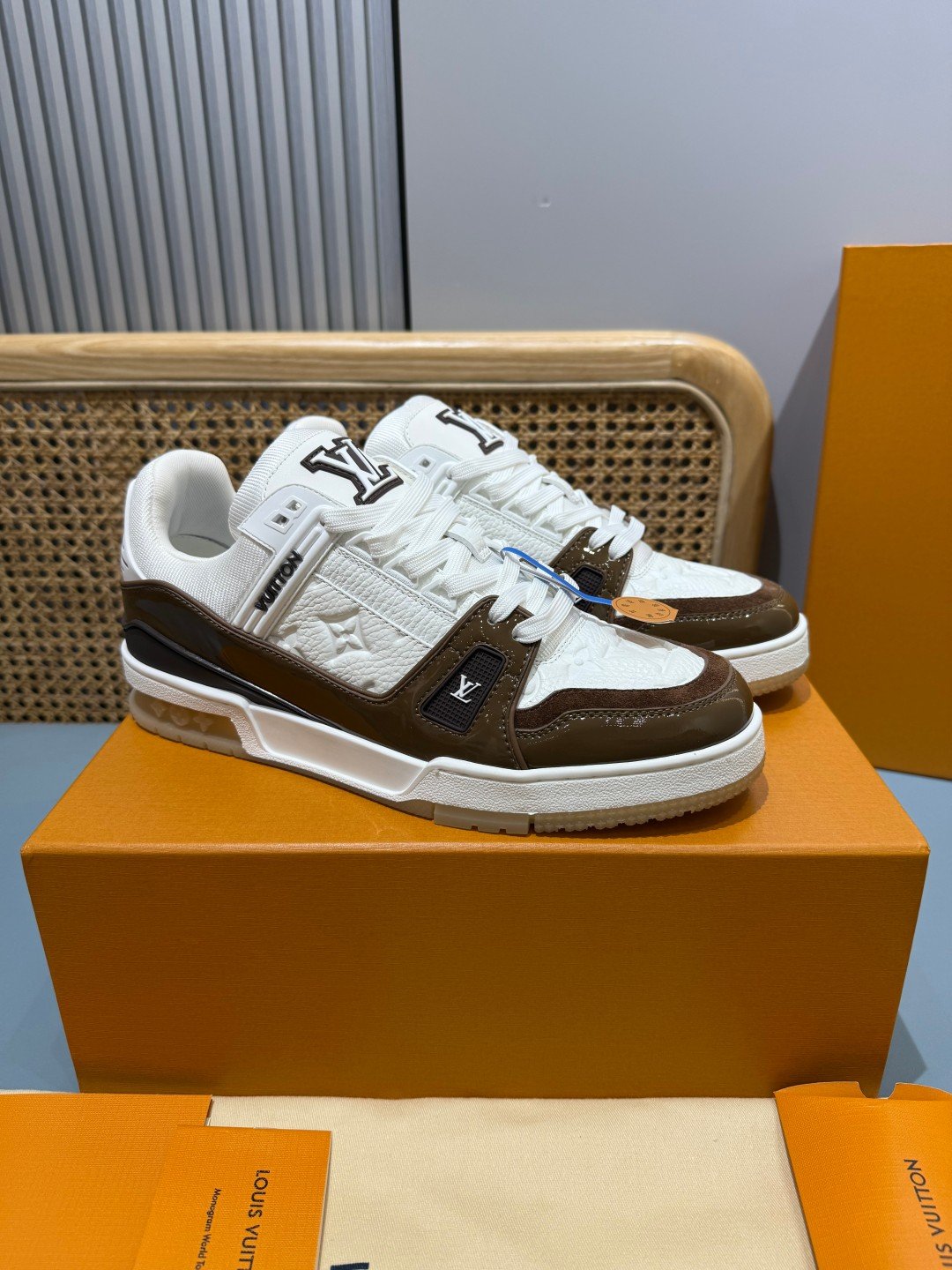 Sneakers Trainer 'Blanc Chocolat' — vue 18