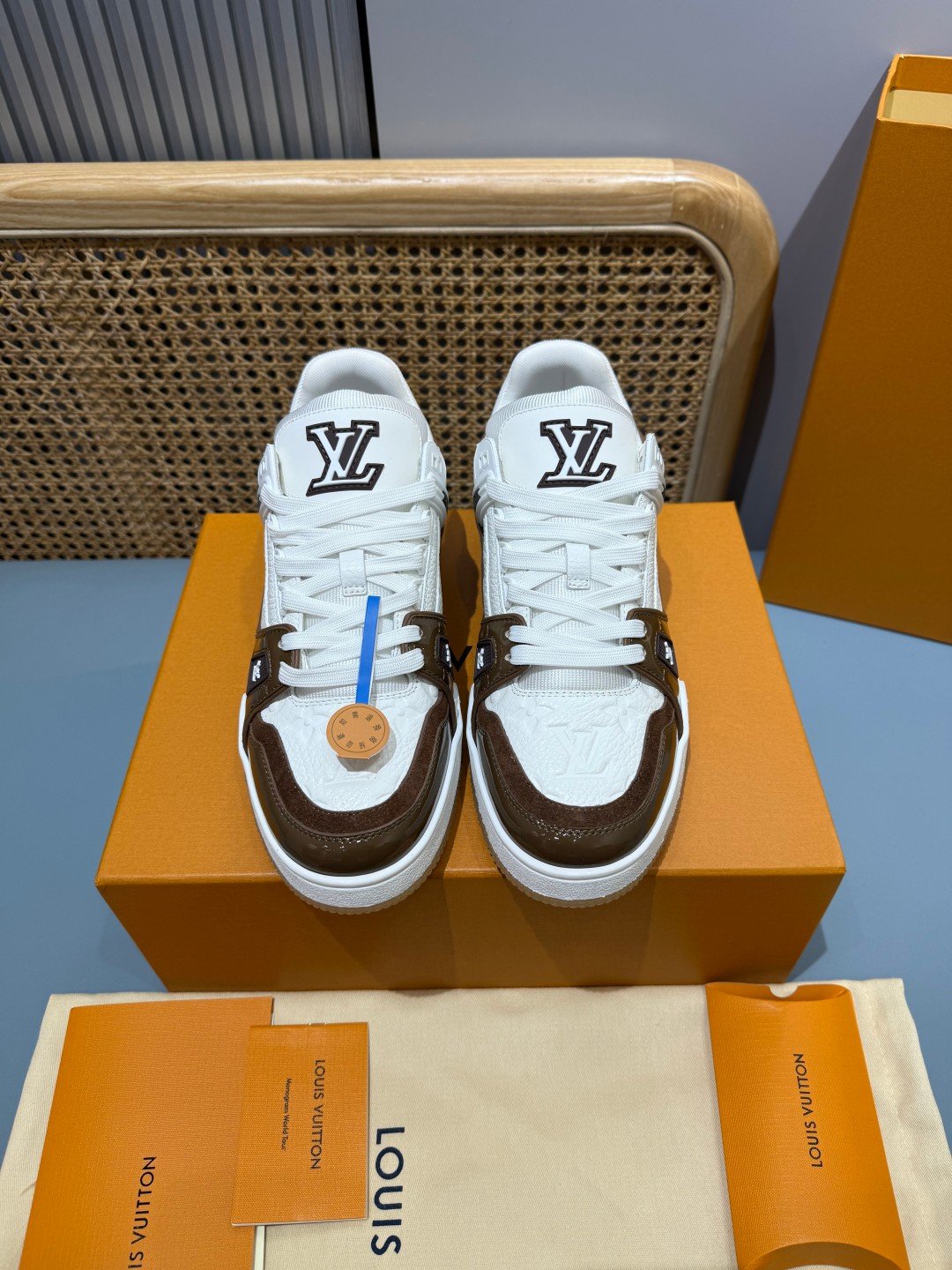 Sneakers Trainer 'Blanc Chocolat' — vue 20