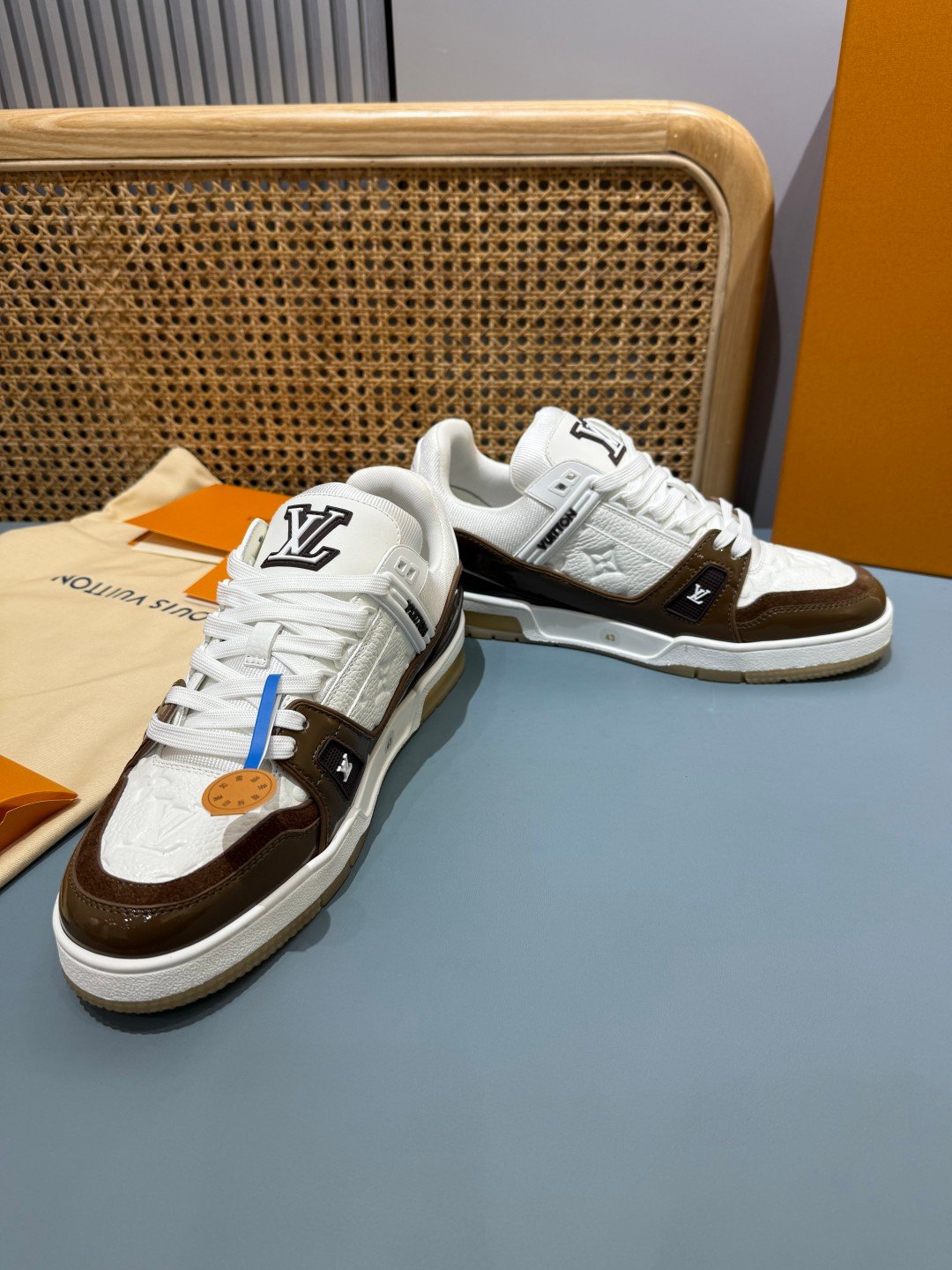 Sneakers Trainer 'Blanc Chocolat' — vue 25