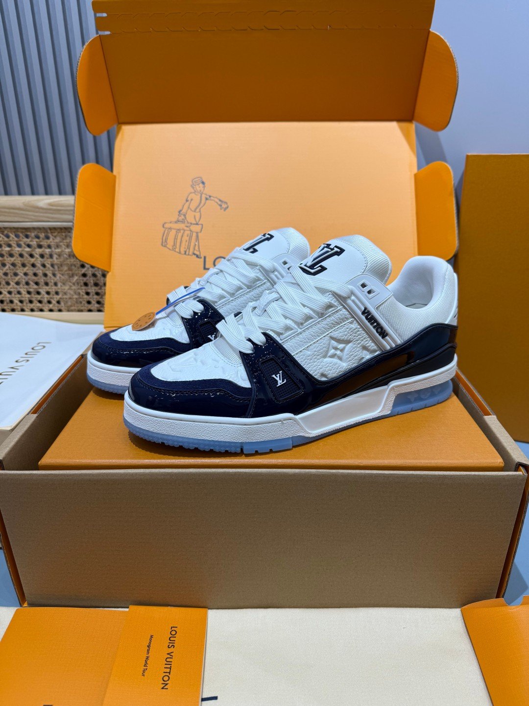 Sneakers Trainer 'Blanc Bleu Nuit' — vue 4