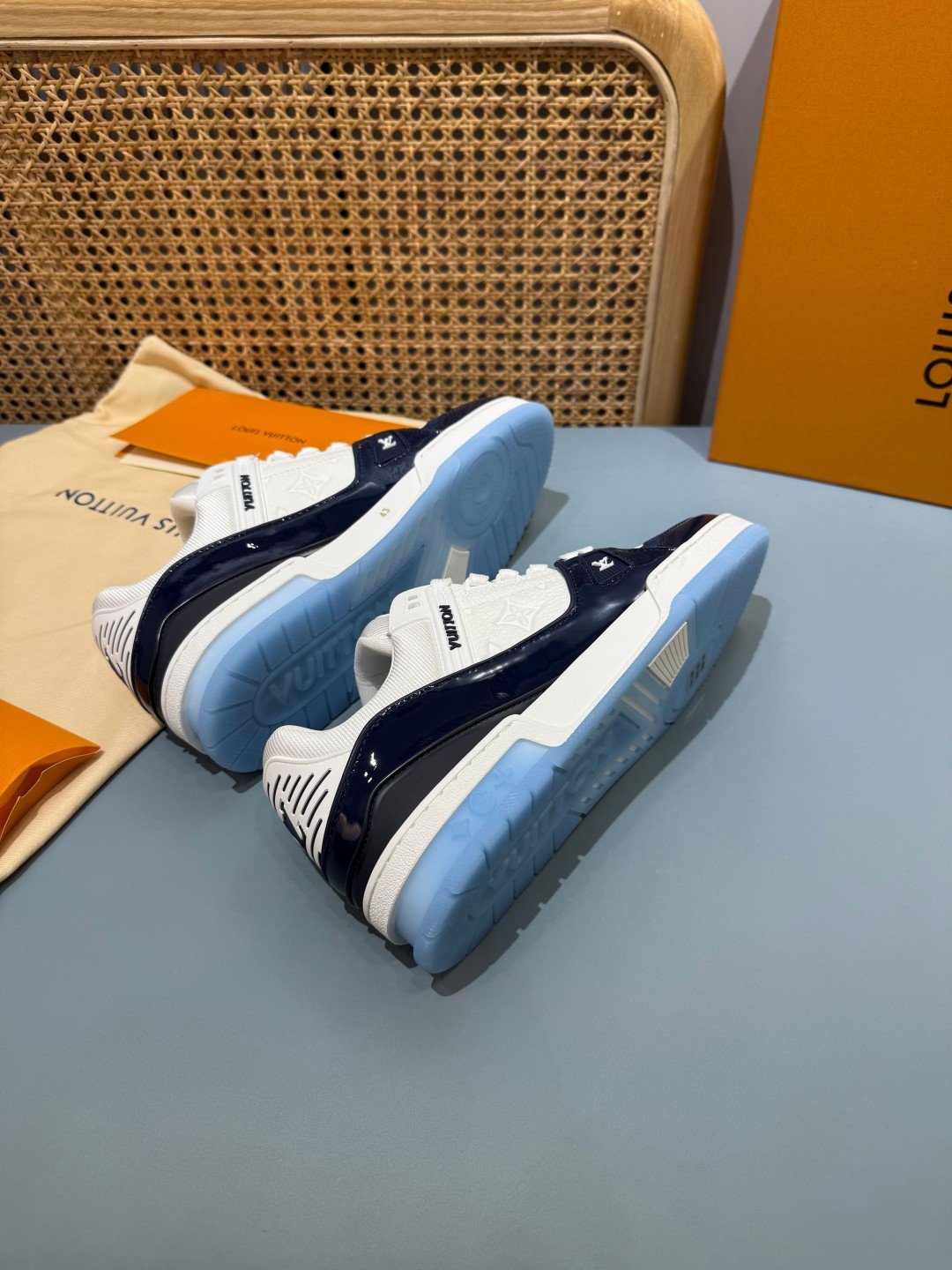 Sneakers Trainer 'Blanc Bleu Nuit' — vue 13