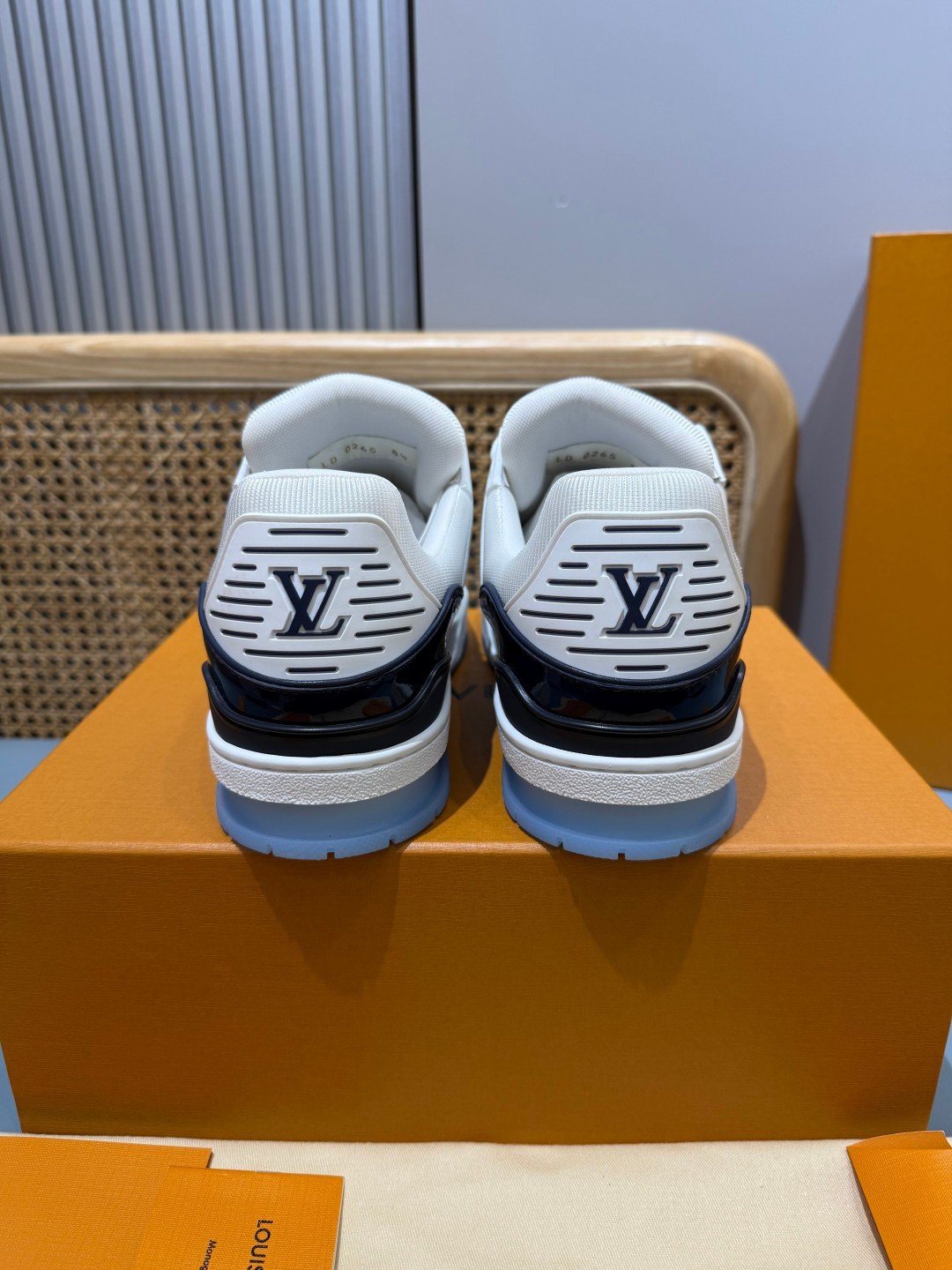 Sneakers Trainer 'Blanc Bleu Nuit' — vue 17