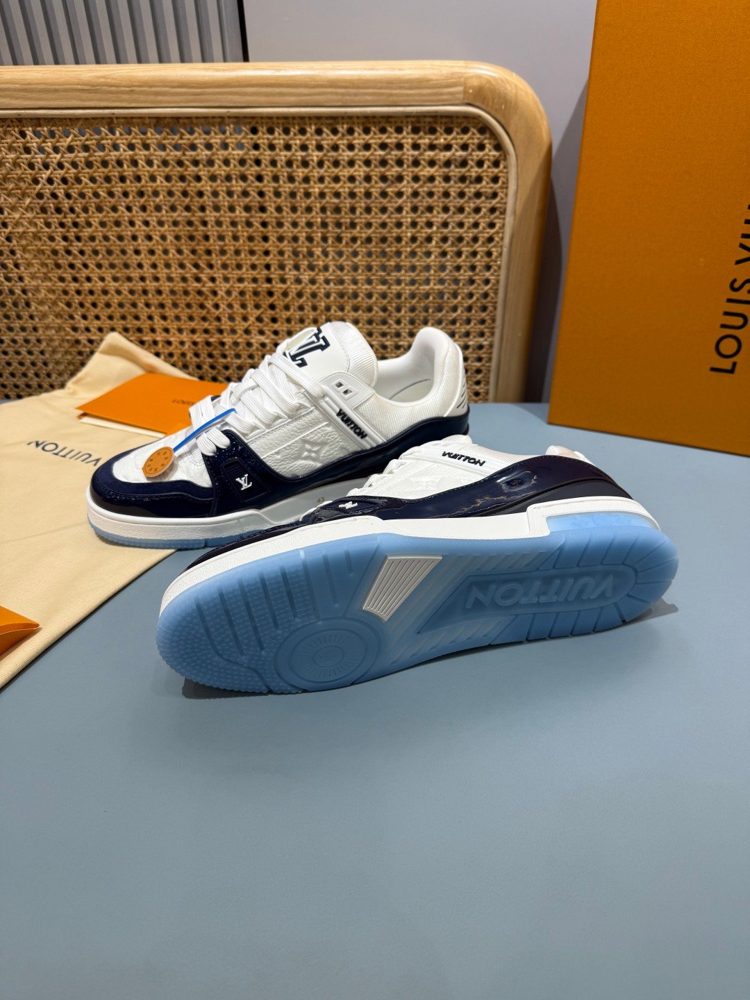 Sneakers Trainer 'Blanc Bleu Nuit' — vue 24