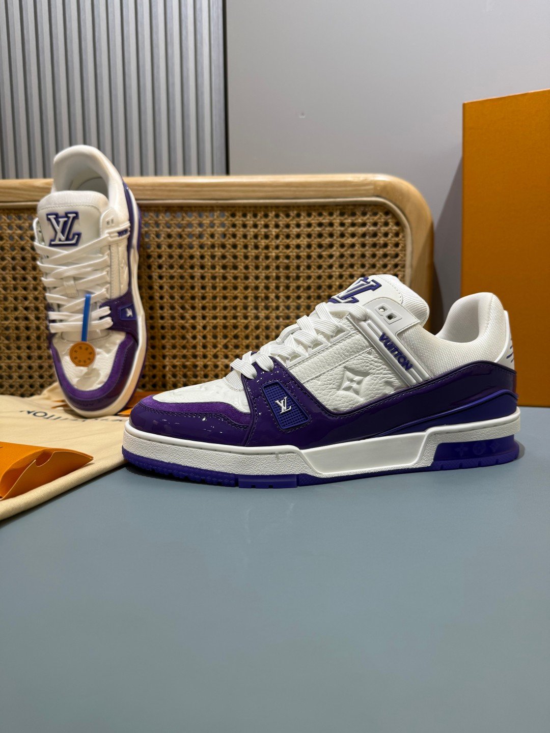 Sneakers Trainer 'Blanc Violet' — vue 15