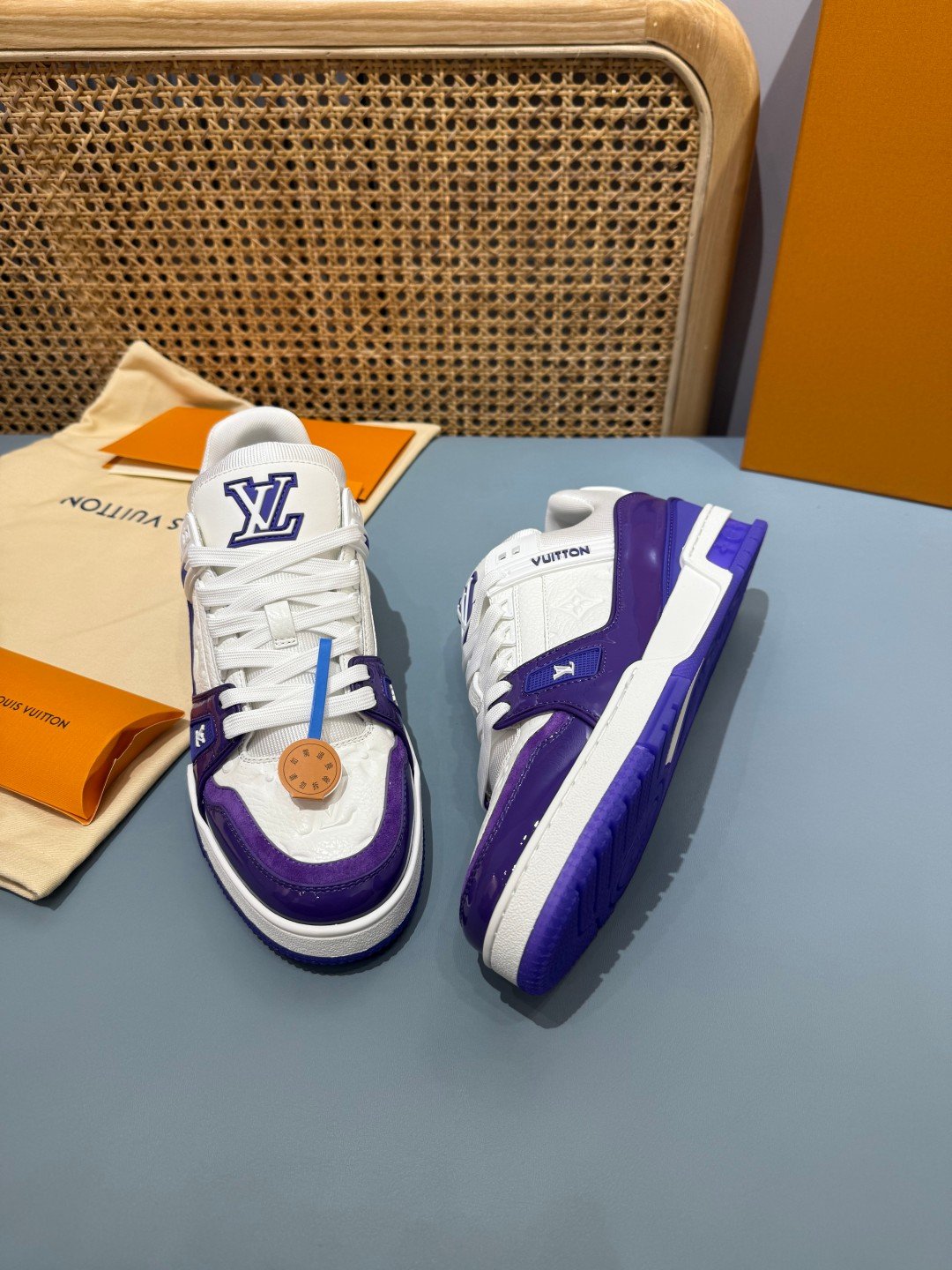 Sneakers Trainer 'Blanc Violet' — vue 16