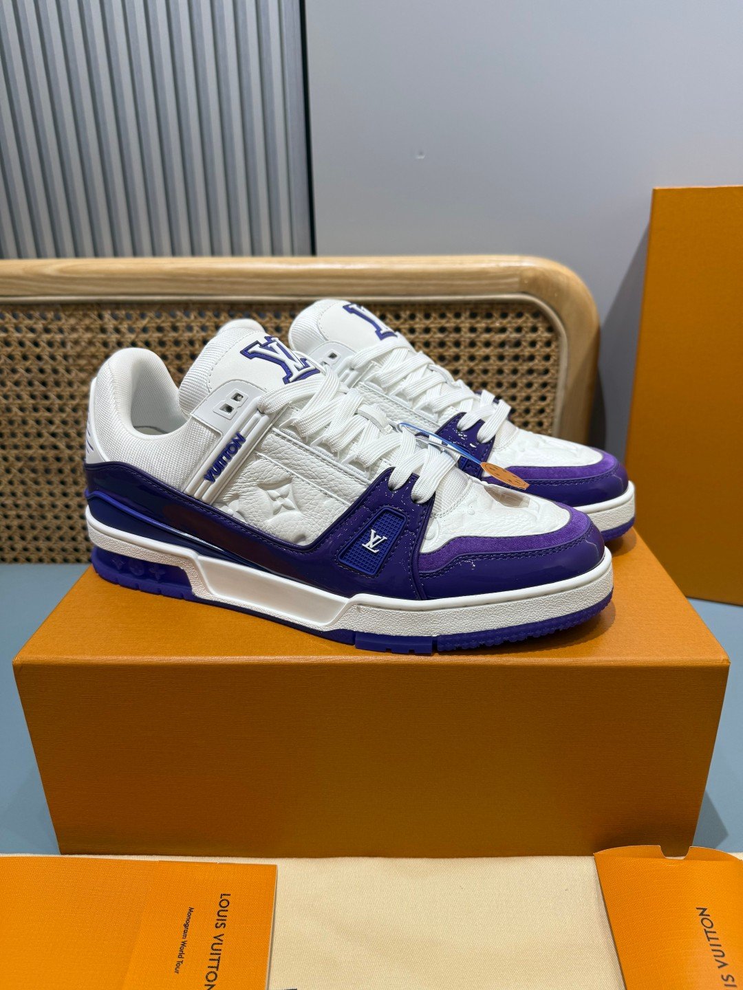 Sneakers Trainer 'Blanc Violet' — vue 18
