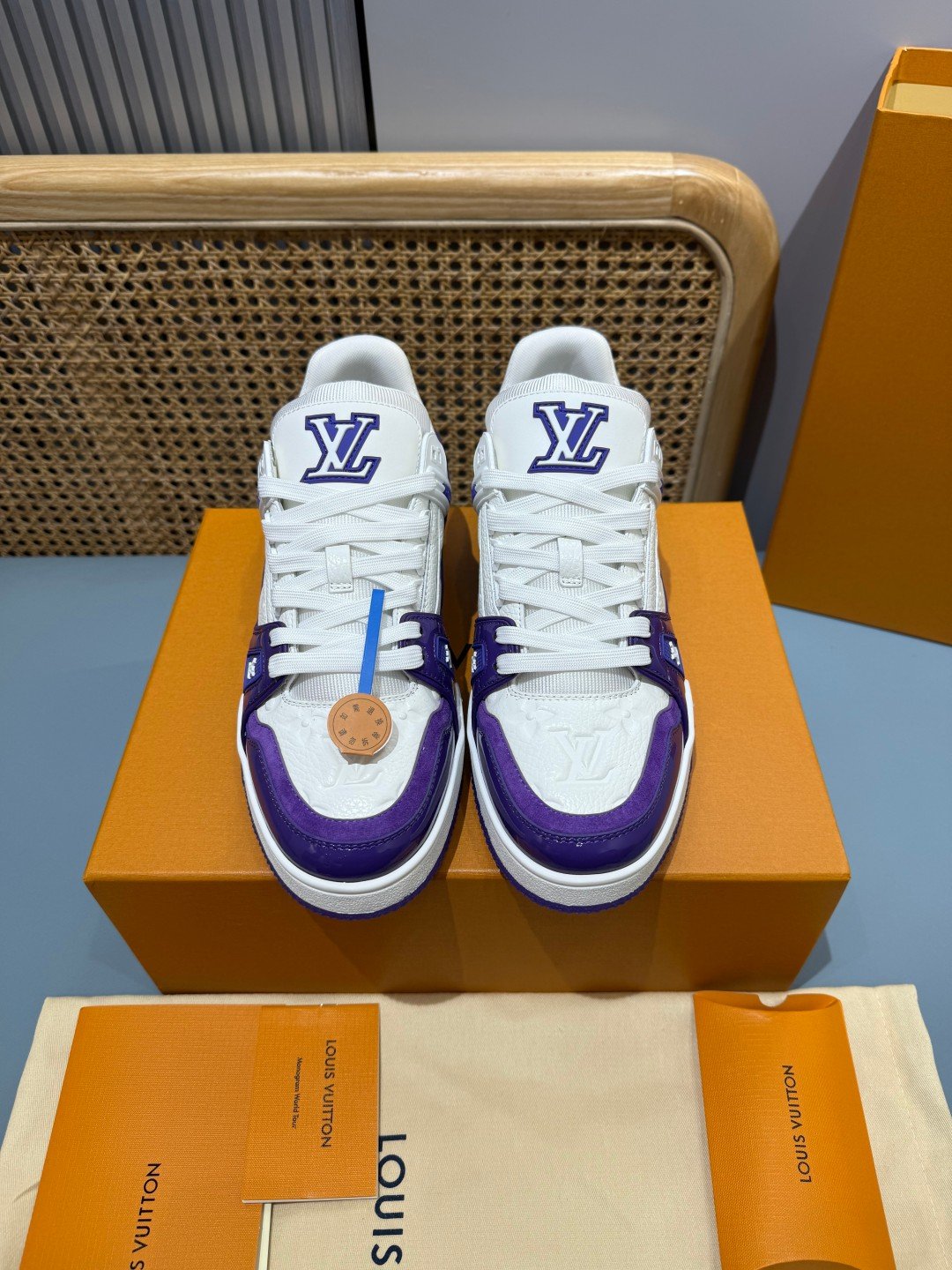 Sneakers Trainer 'Blanc Violet' — vue 20
