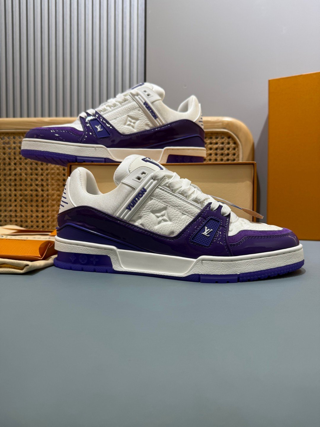 Sneakers Trainer 'Blanc Violet' — vue 21