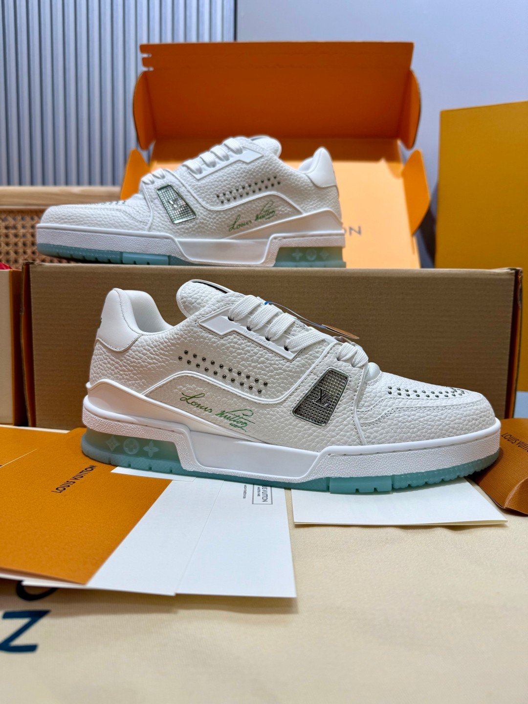 Sneakers Trainer 'Blanc Vert d'Eau' — vue 2