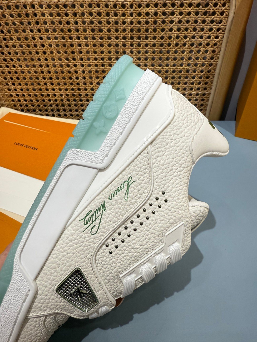 Sneakers Trainer 'Blanc Vert d'Eau' — vue 12
