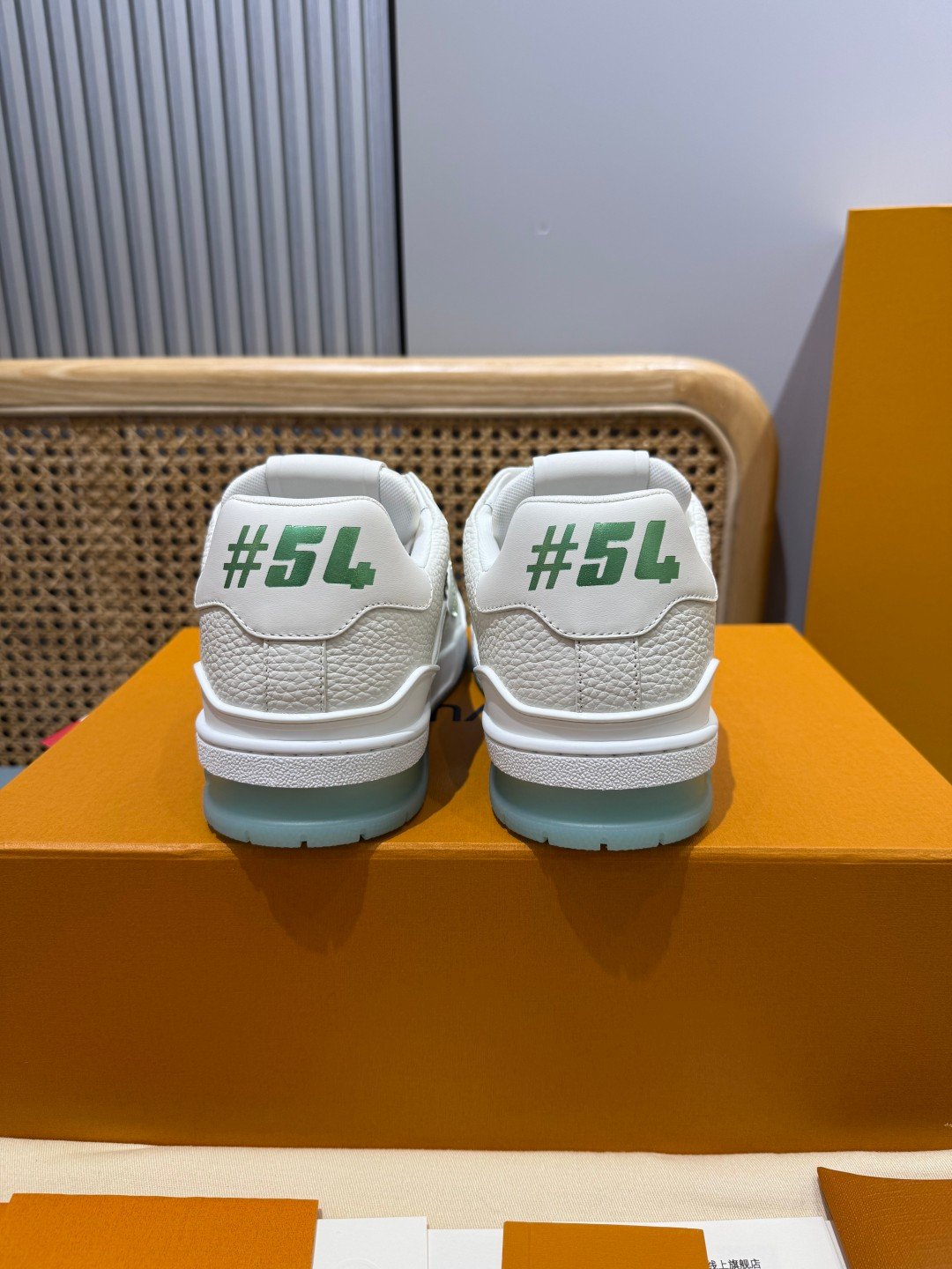 Sneakers Trainer 'Blanc Vert d'Eau' — vue 18