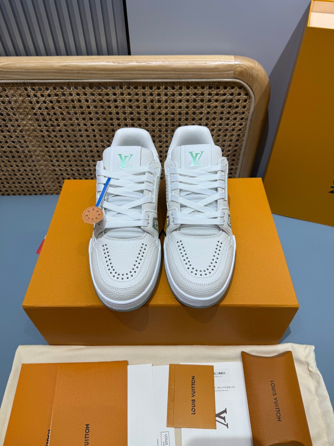 Sneakers Trainer 'Blanc Vert d'Eau' — vue 20