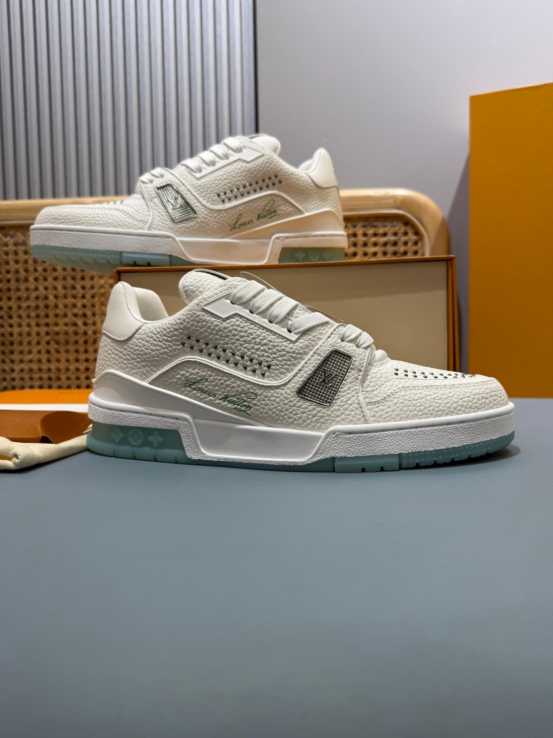Sneakers Trainer 'Blanc Vert d'Eau' — vue 21