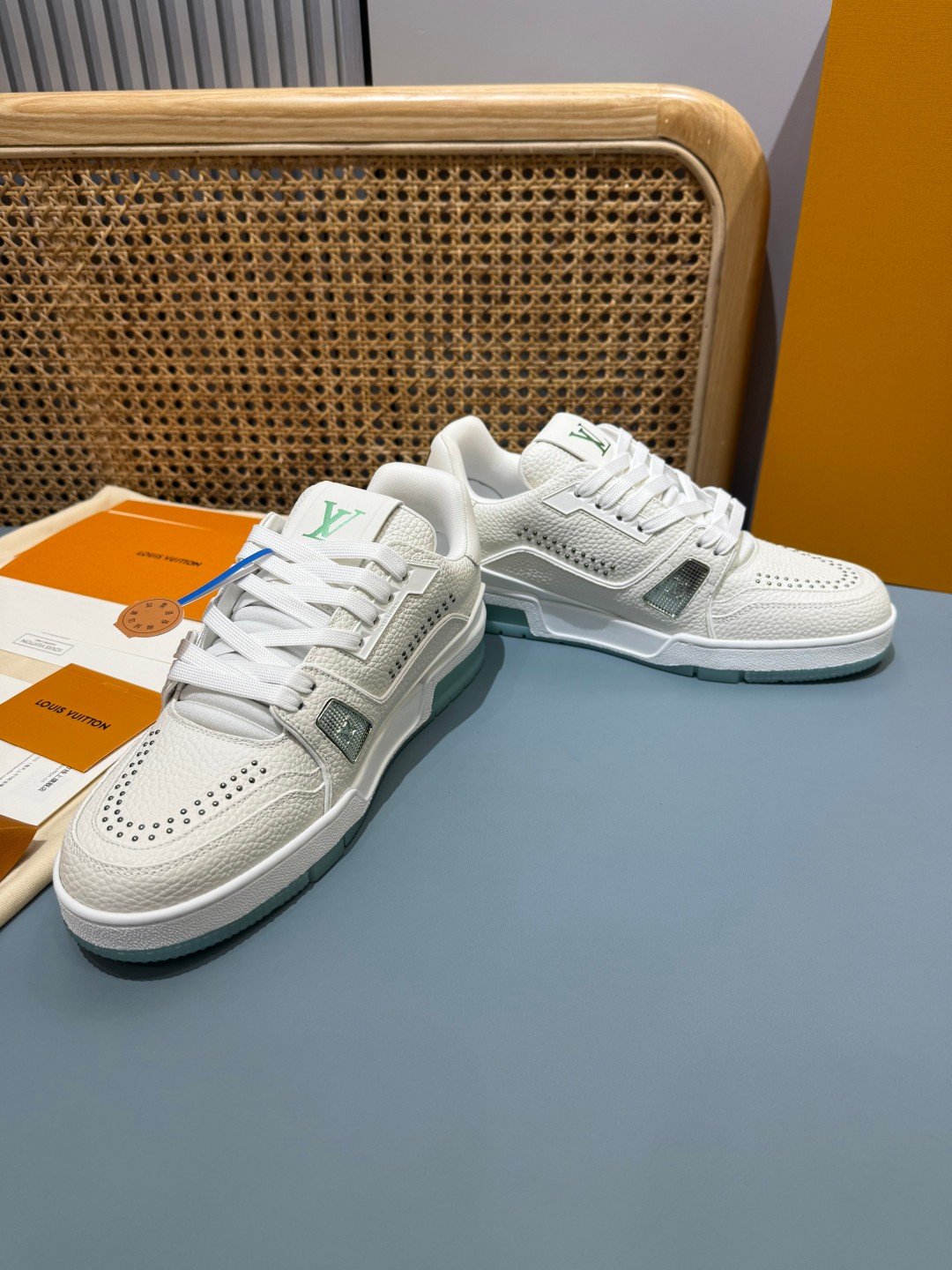 Sneakers Trainer 'Blanc Vert d'Eau' — vue 24