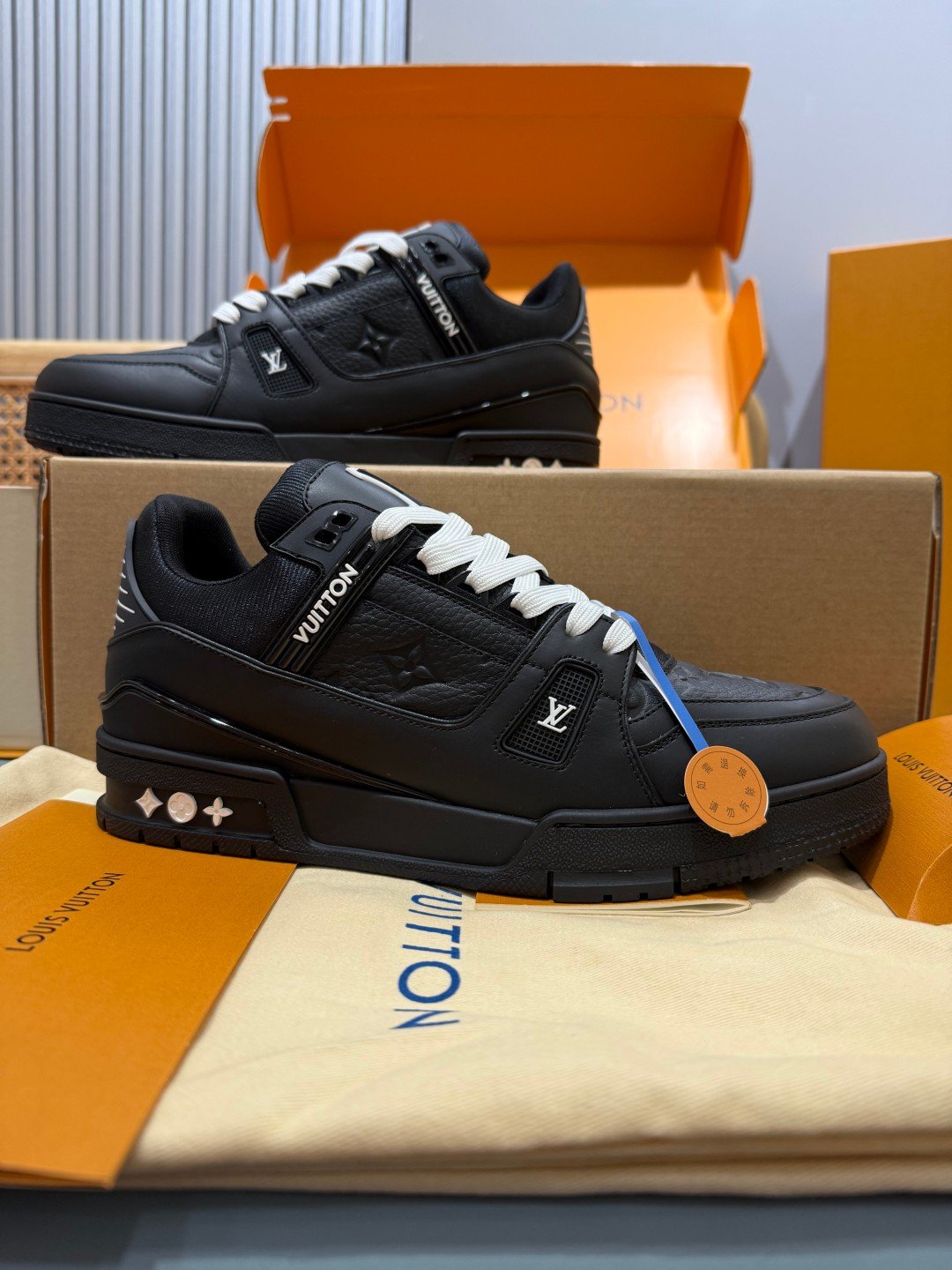 Sneakers Trainer 'Noir Blanc' — vue 2