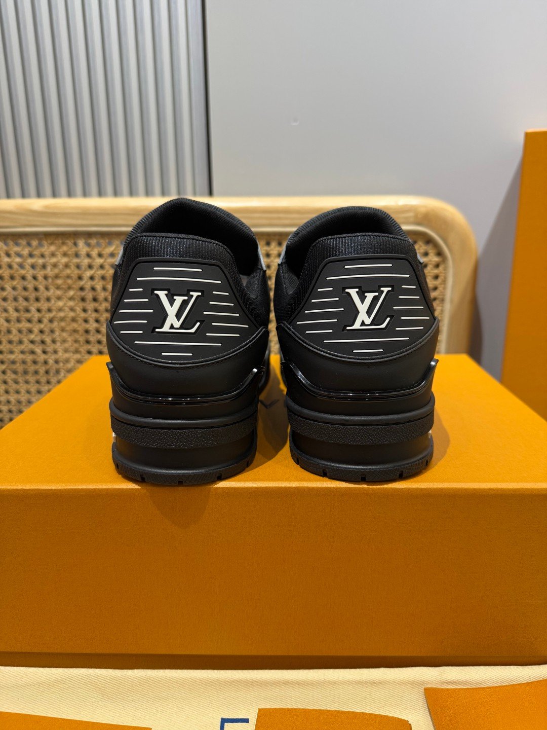 Sneakers Trainer 'Noir Blanc' — vue 17