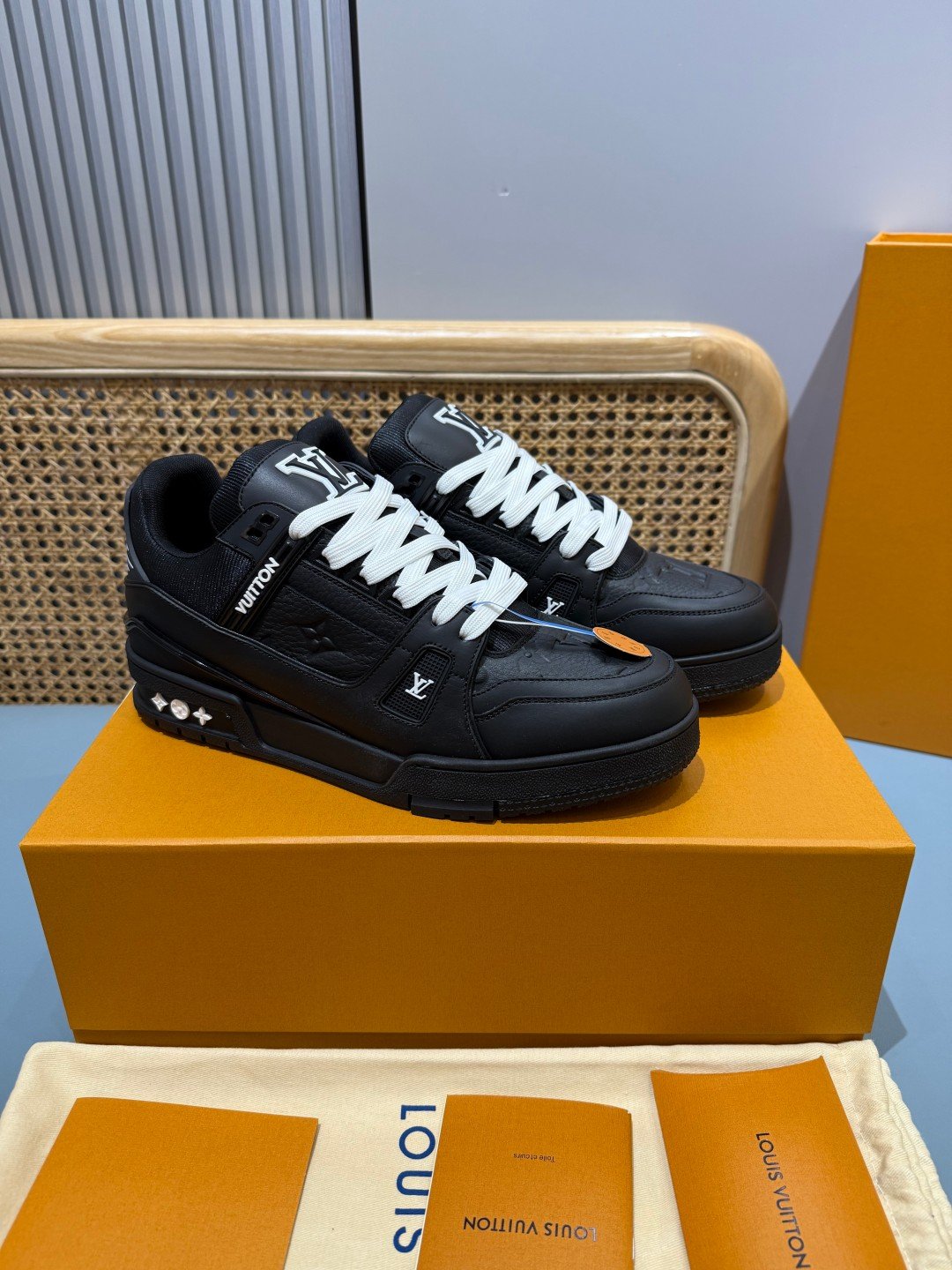 Sneakers Trainer 'Noir Blanc' — vue 18