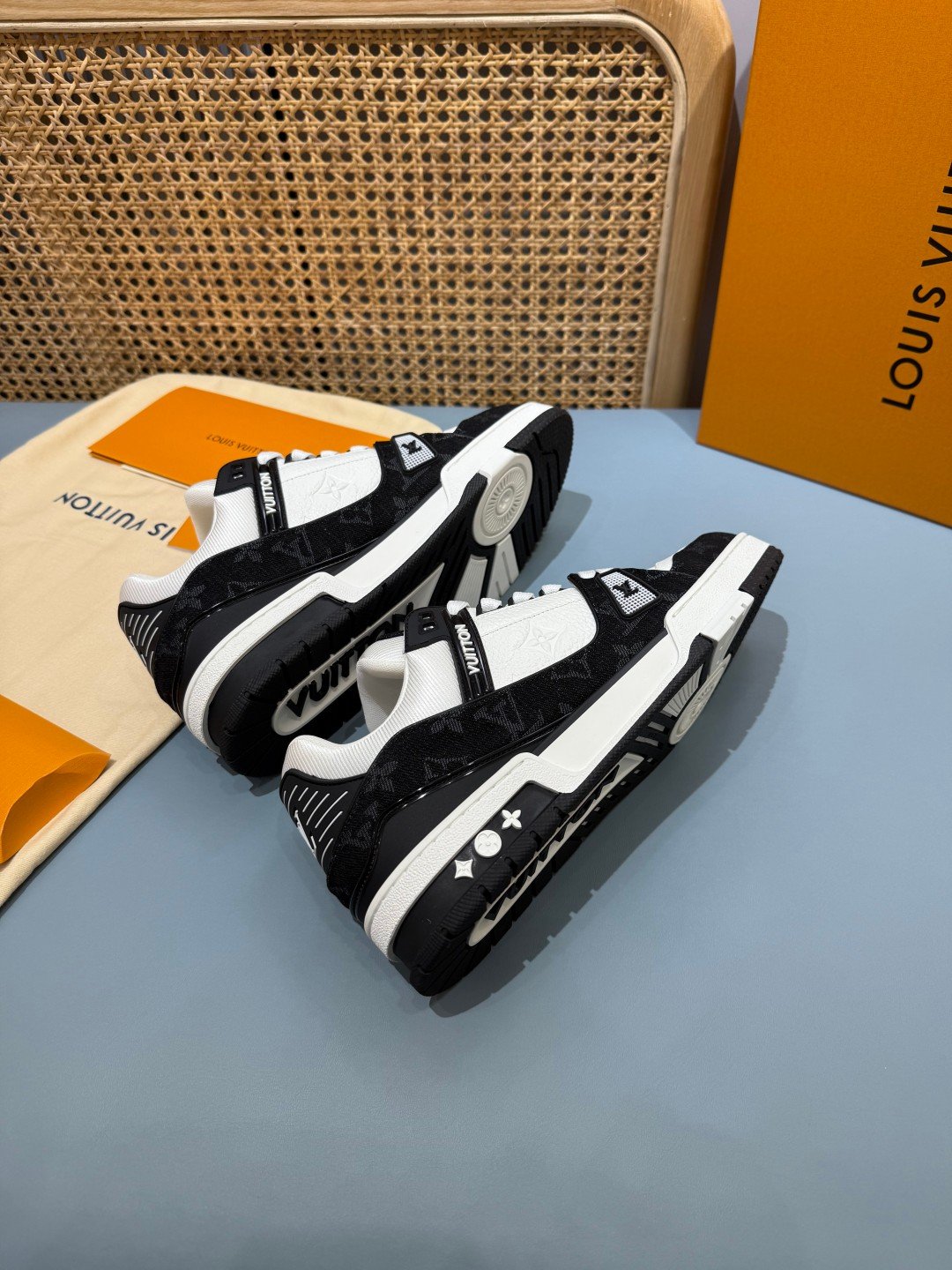 Sneakers Trainer Denim 'Noir Blanc Denim' — vue 22