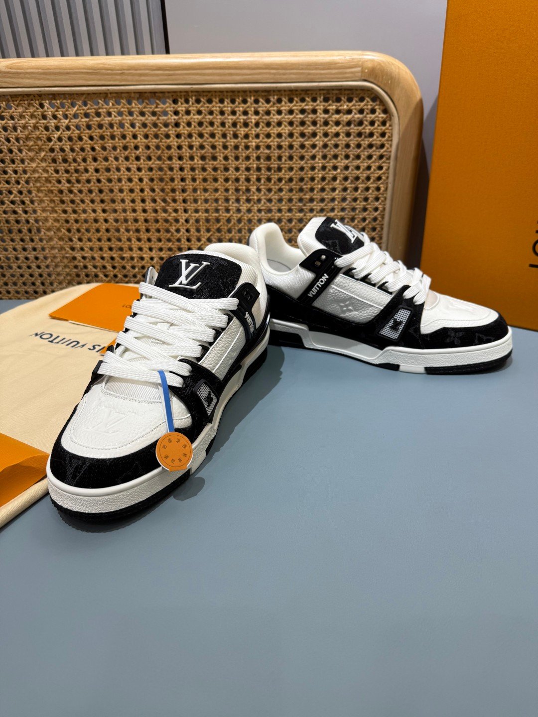 Sneakers Trainer Denim 'Noir Blanc Denim' — vue 32