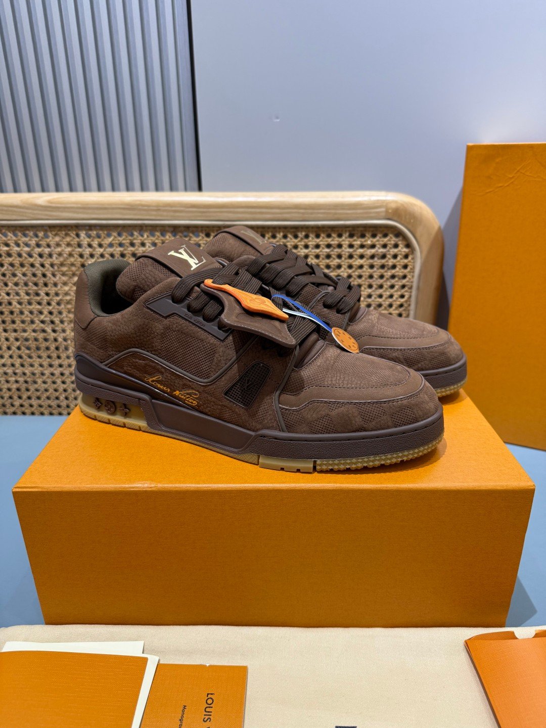 Sneakers Trainer 'Chocolat Daim' — vue 19