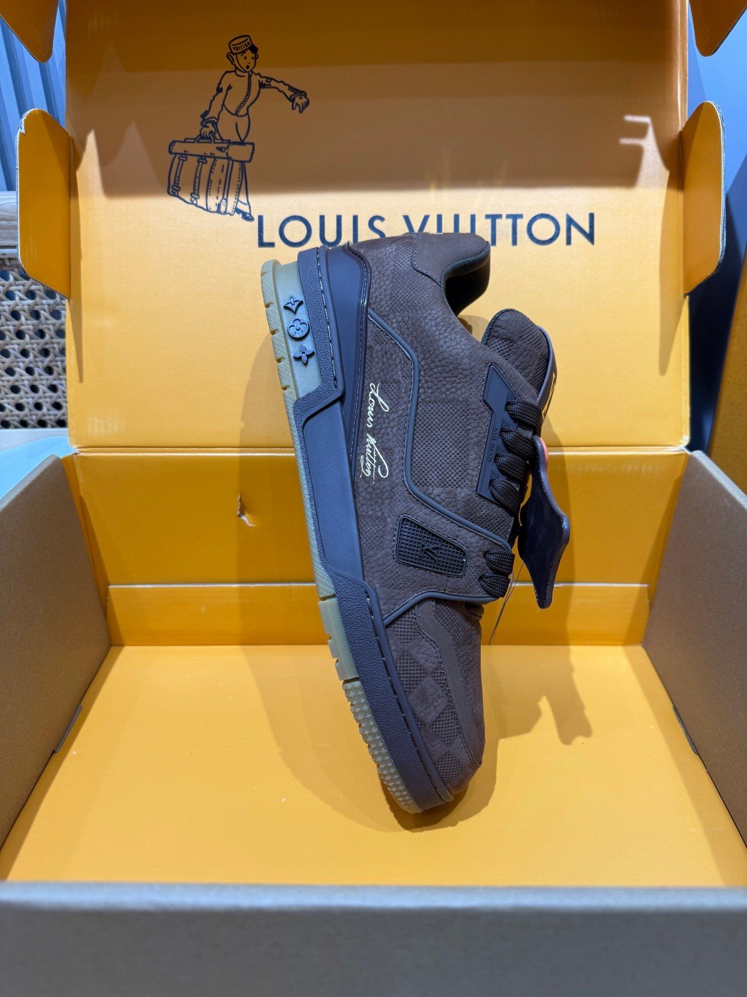 Sneakers Trainer 'Chocolat Daim' — vue 26