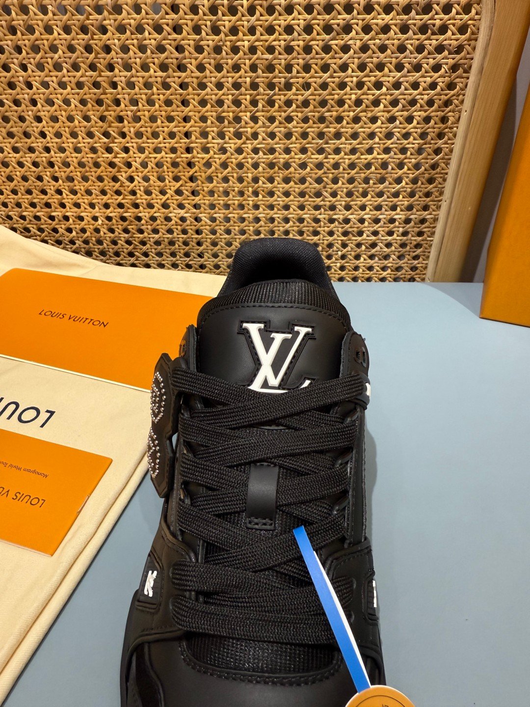 Sneakers Trainer NIGO 'Noir Crâne' — vue 7