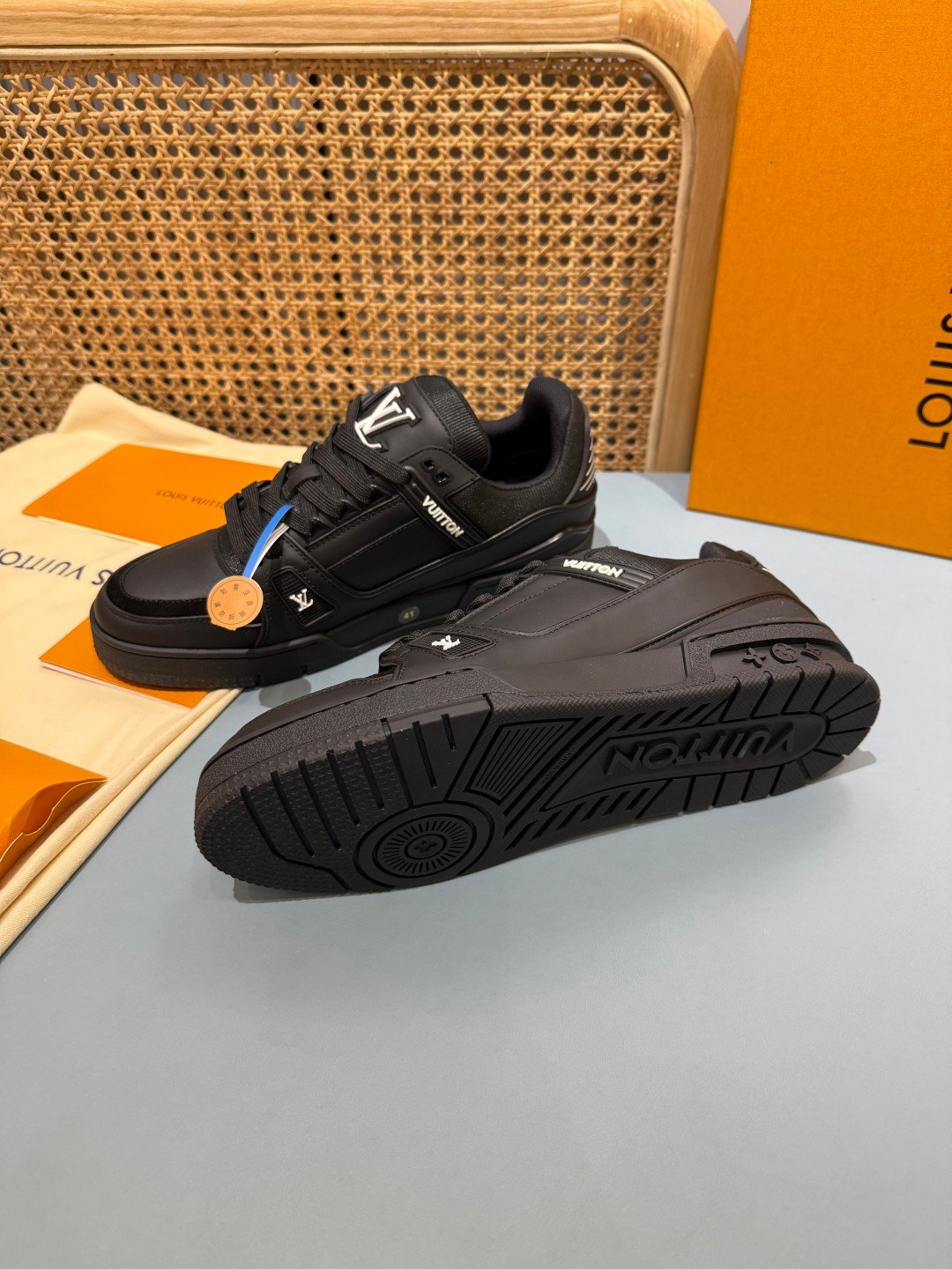 Sneakers Trainer NIGO 'Noir Crâne' — vue 24
