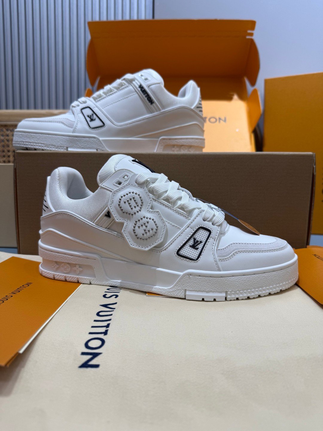 Sneakers Trainer NIGO 'Blanc Crâne' — vue 2