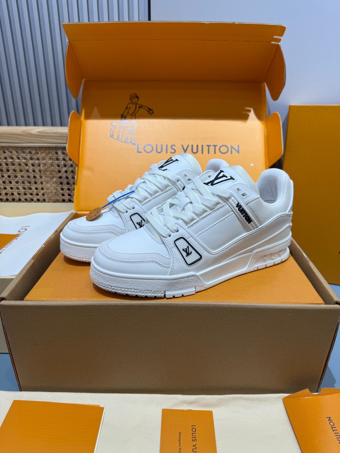 Sneakers Trainer NIGO 'Blanc Crâne' — vue 4