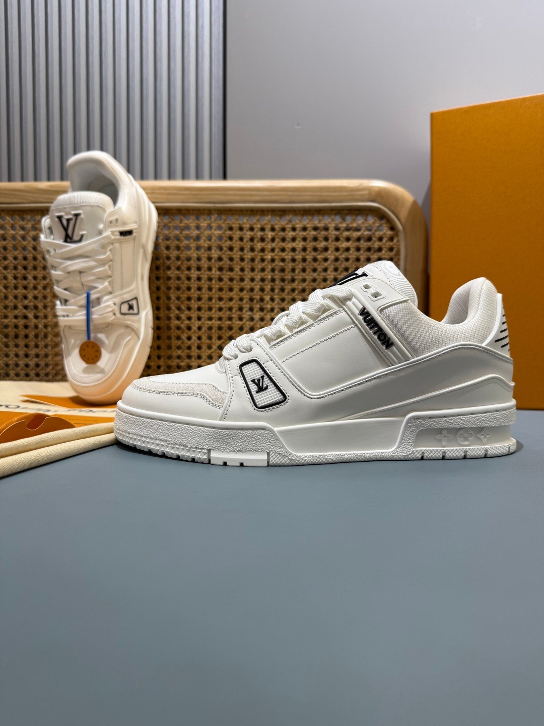 Sneakers Trainer NIGO 'Blanc Crâne' — vue 13