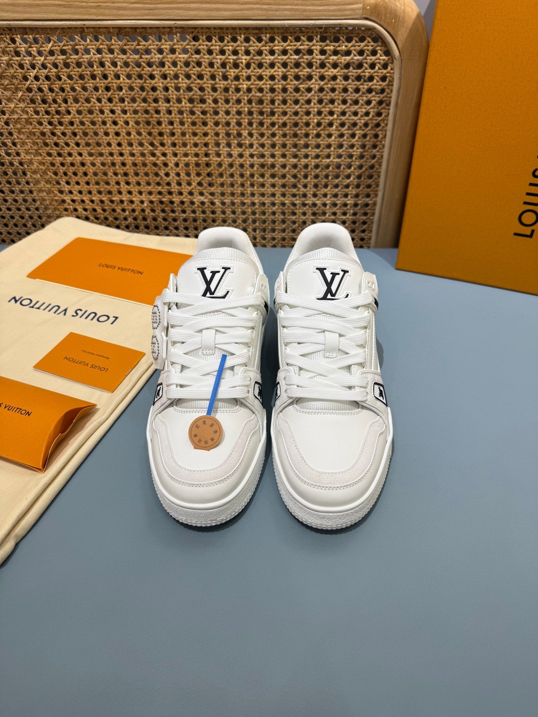 Sneakers Trainer NIGO 'Blanc Crâne' — vue 17