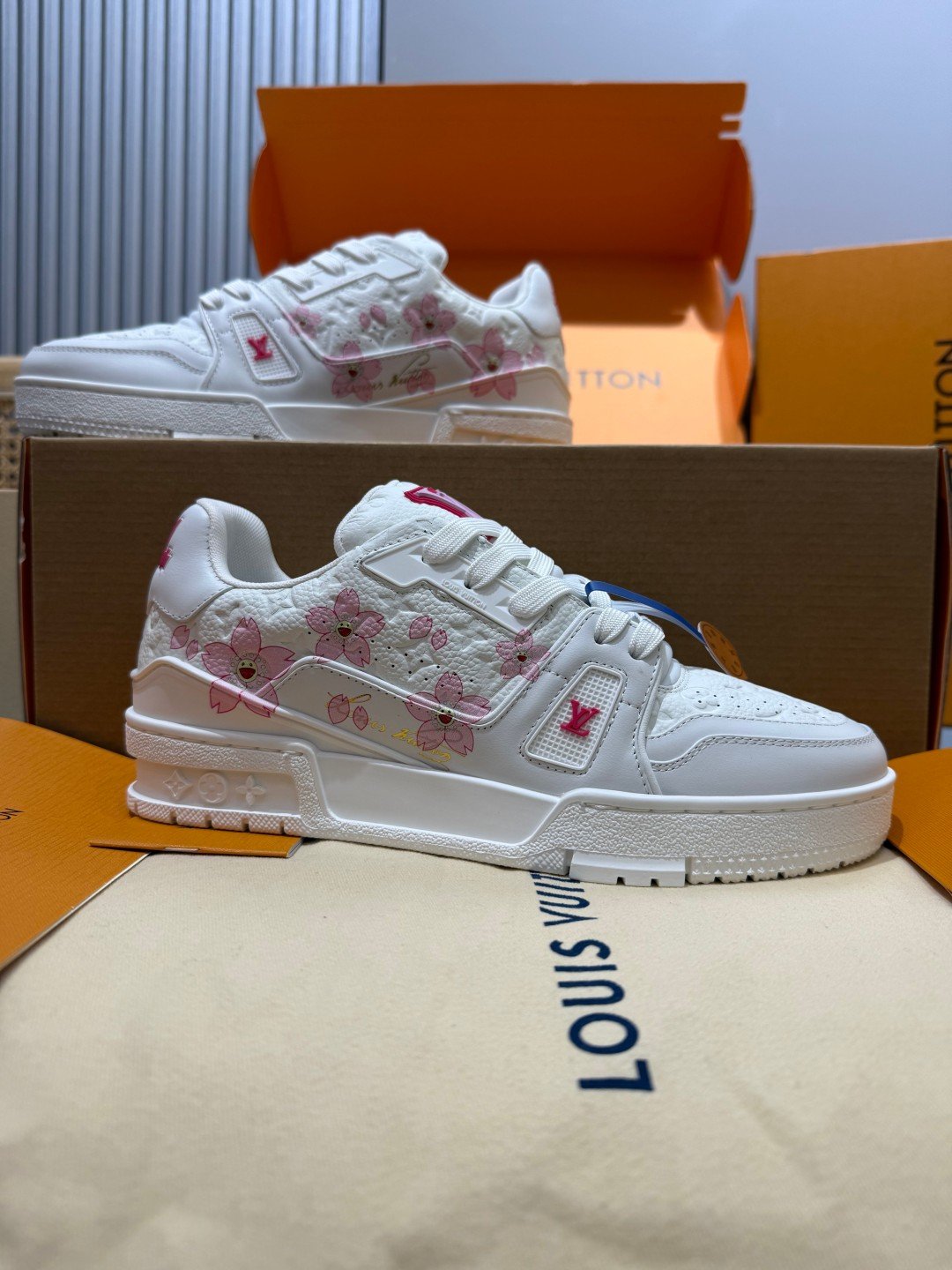 Sneakers Trainer 'Blanc Rose Fuchsia' — vue 2