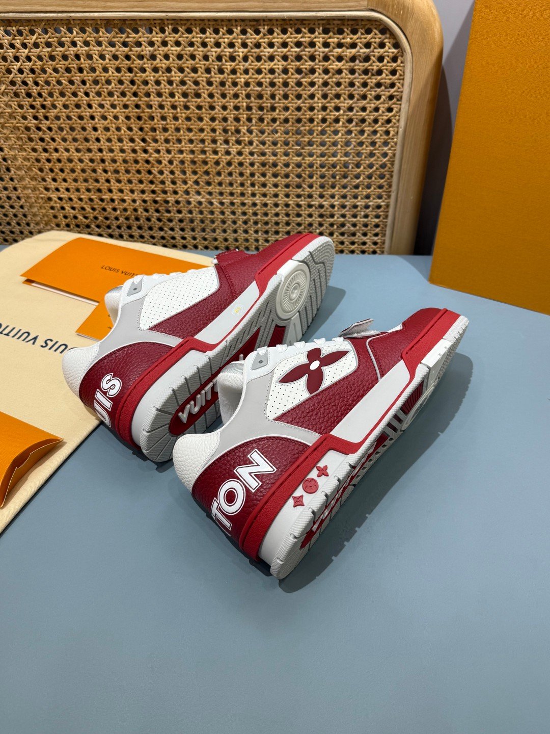 Sneakers Trainer Velcro 'Blanc Rouge' — vue 15
