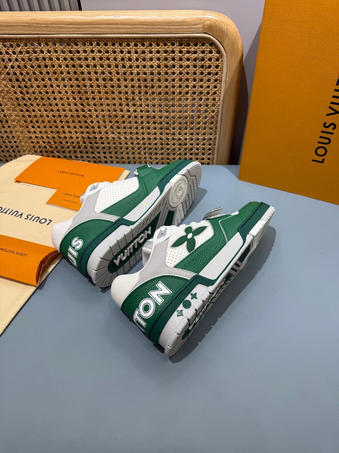 Sneakers Trainer Velcro 'Blanc Vert' — vue 14