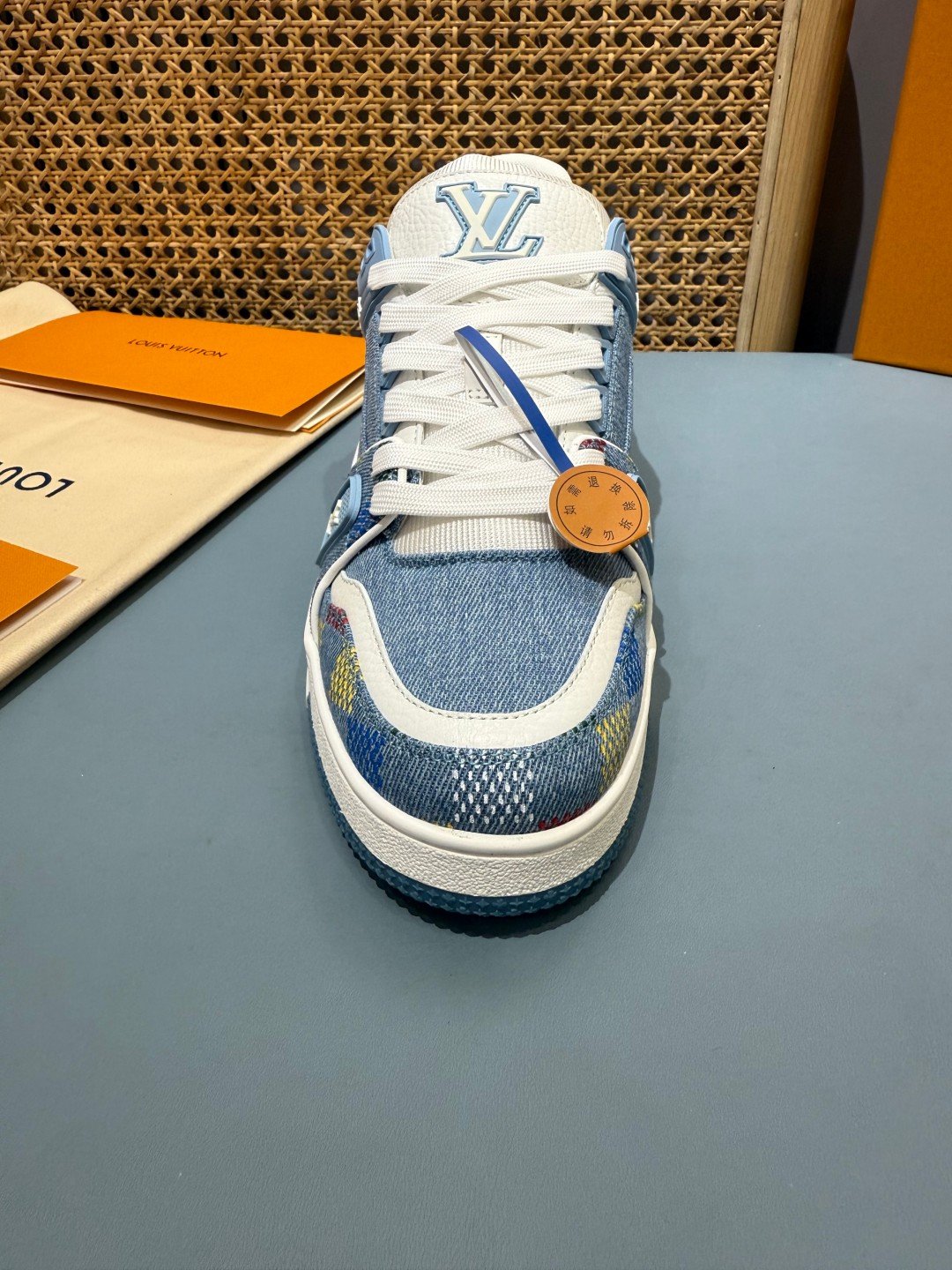 Sneakers Trainer Denim 'Bleu Ciel Monogram' — vue 9