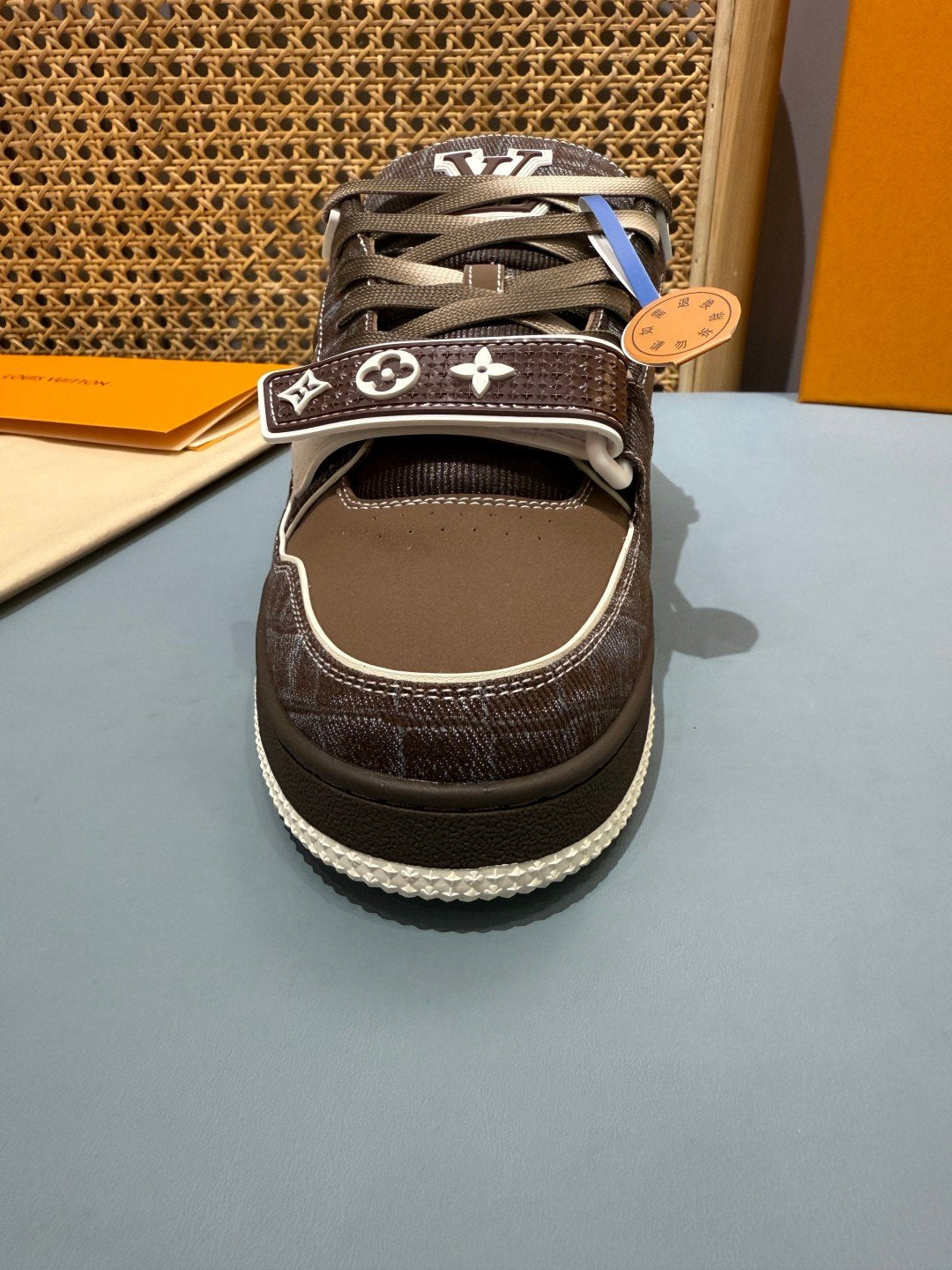 Sneakers Trainer Velcro 'Marron Monogram' — vue 9